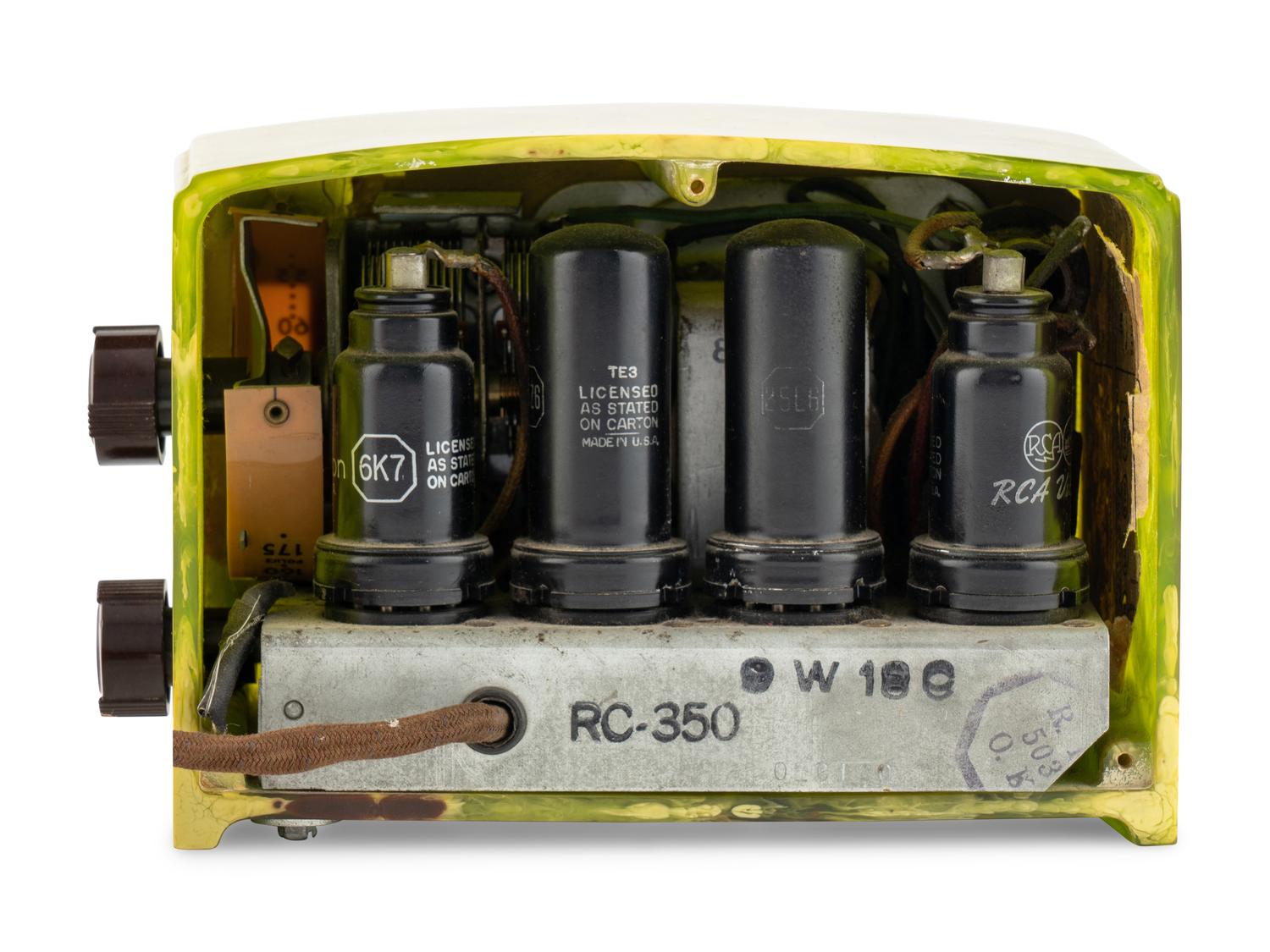 An RCA RC350 Radio