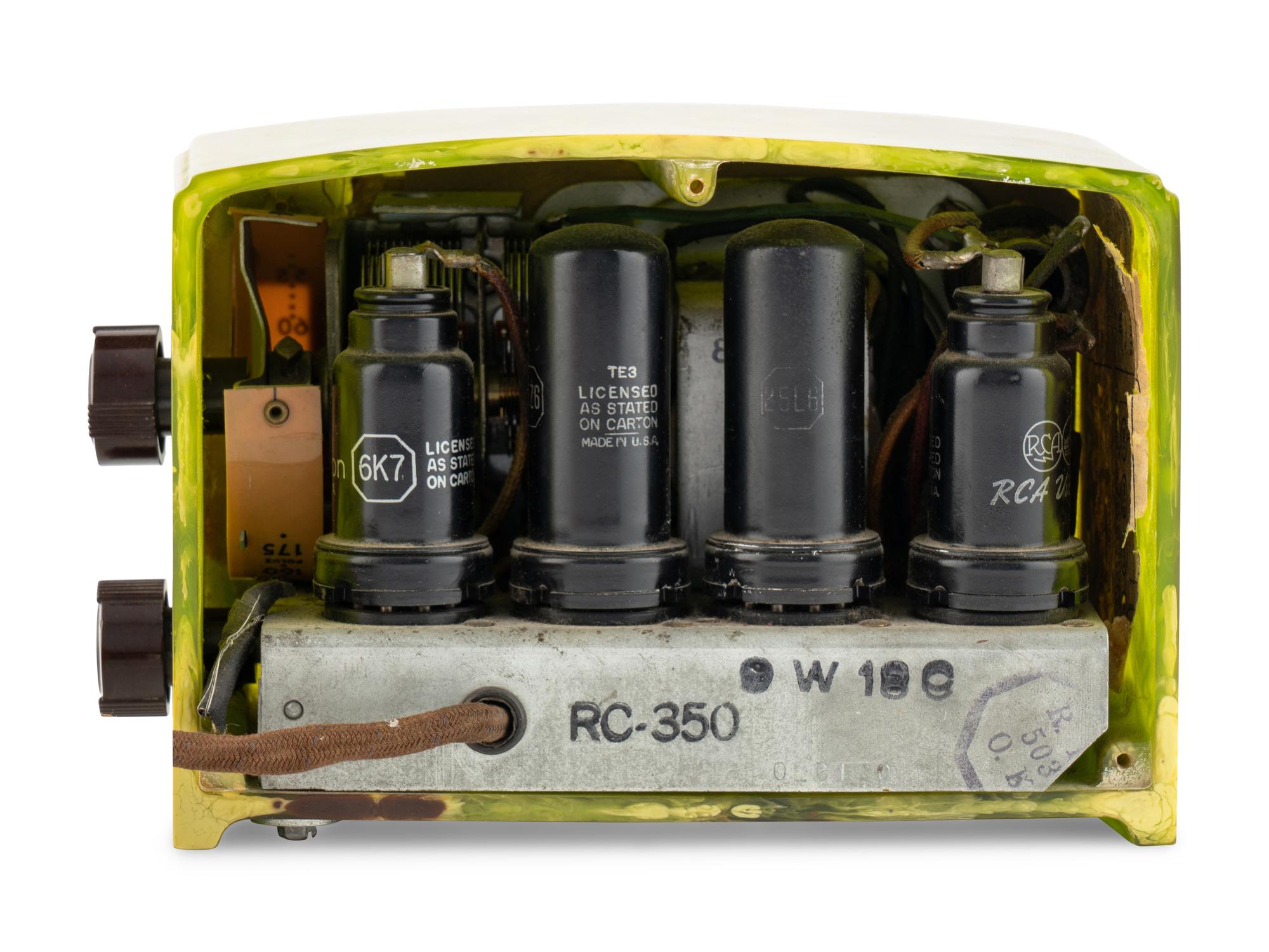 An RCA RC350 Radio