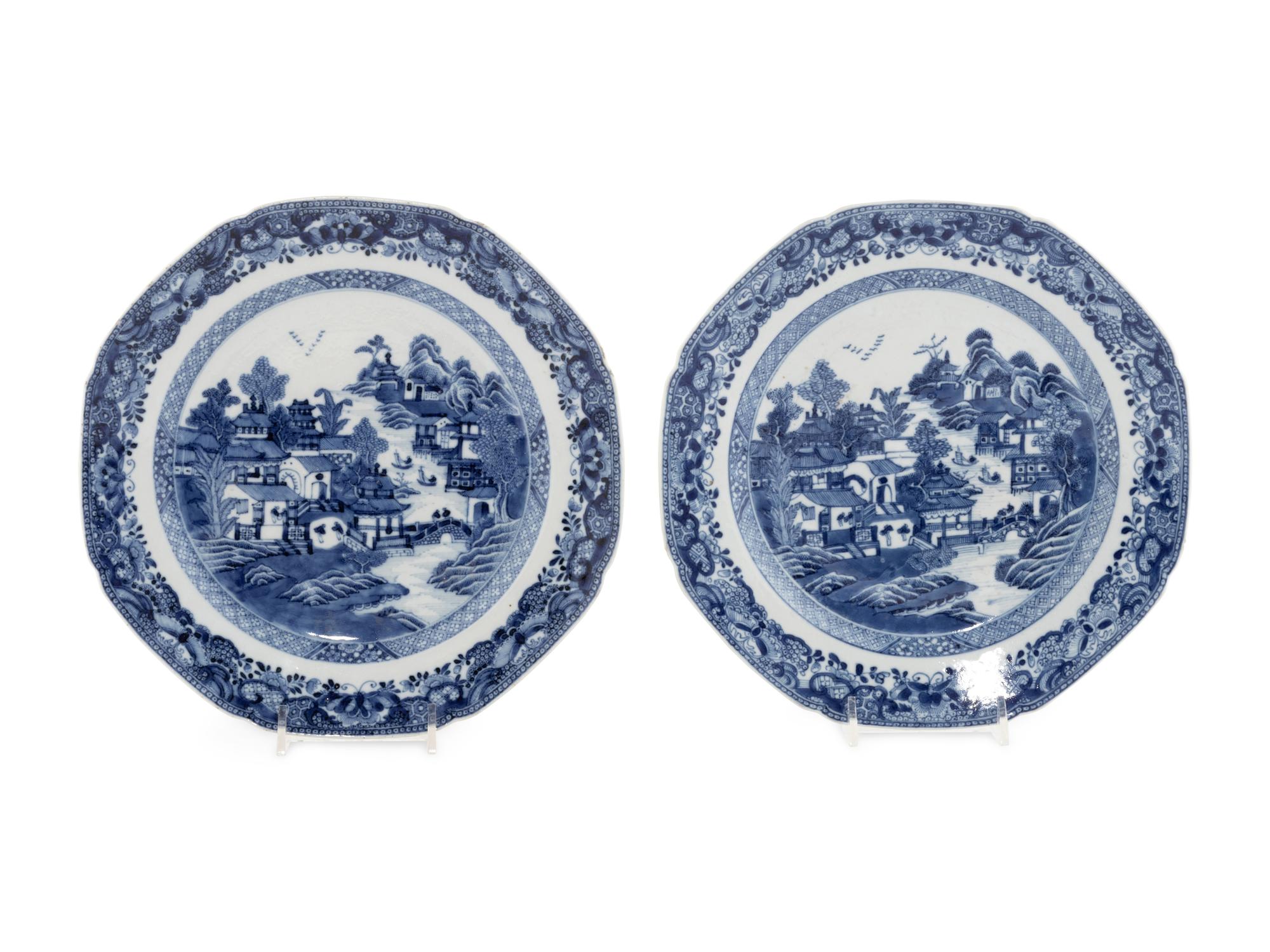 A Pair of Chinese Export Blue and White Porcelain Plates