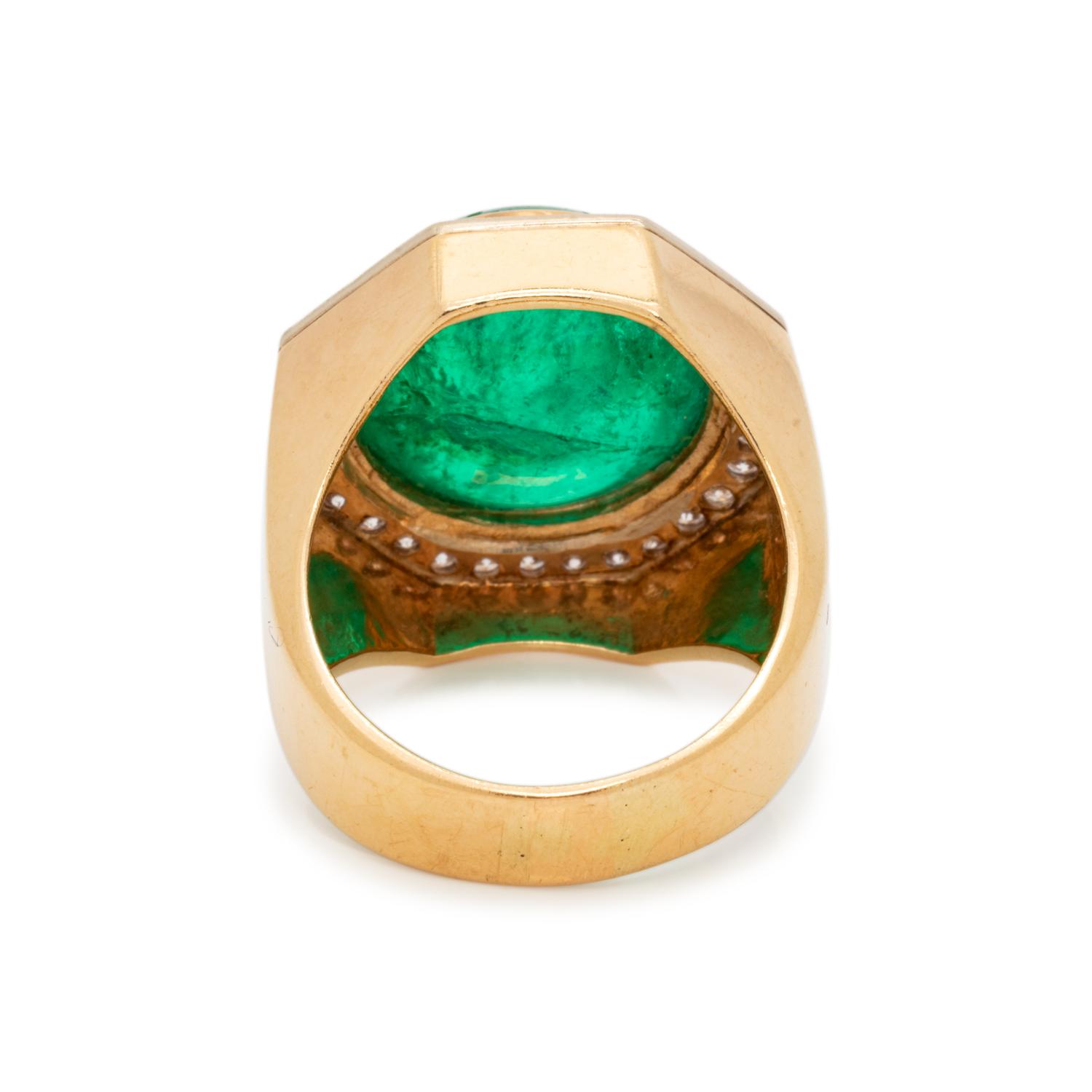 EMERALD AND DIAMOND RING