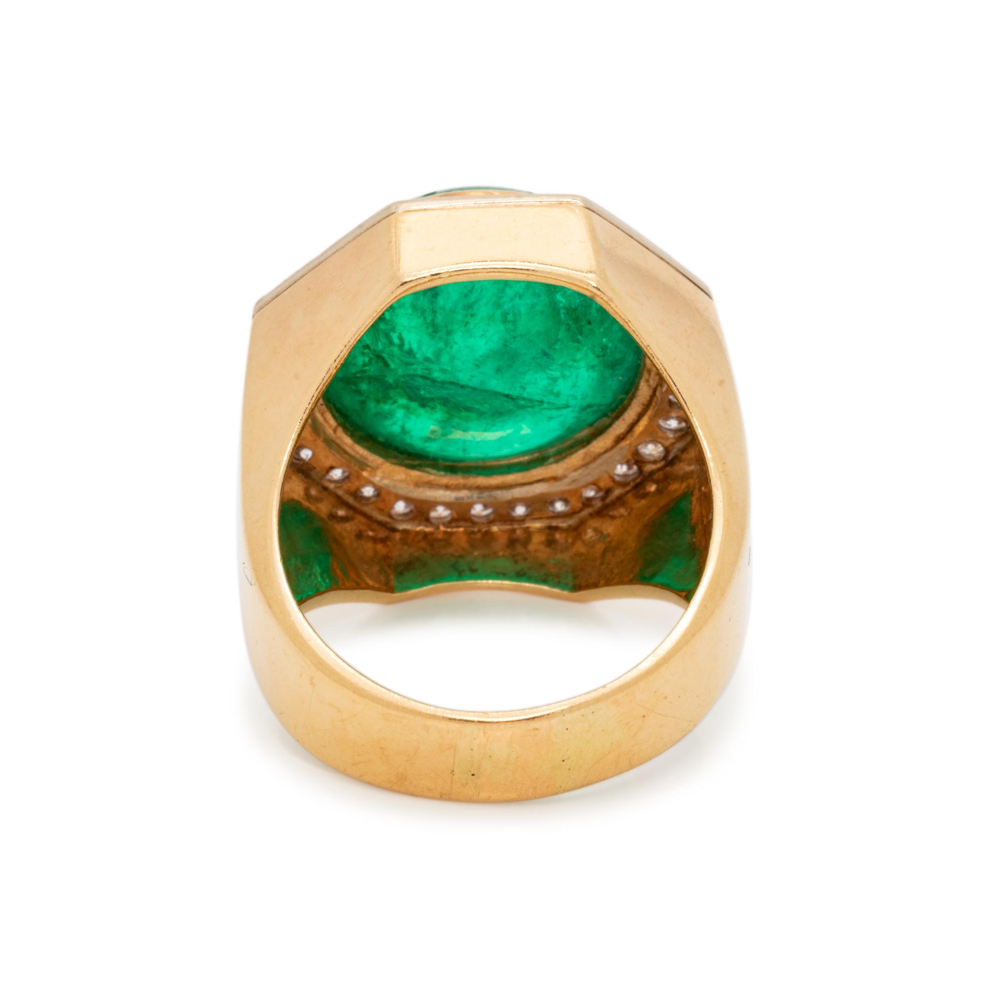 EMERALD AND DIAMOND RING