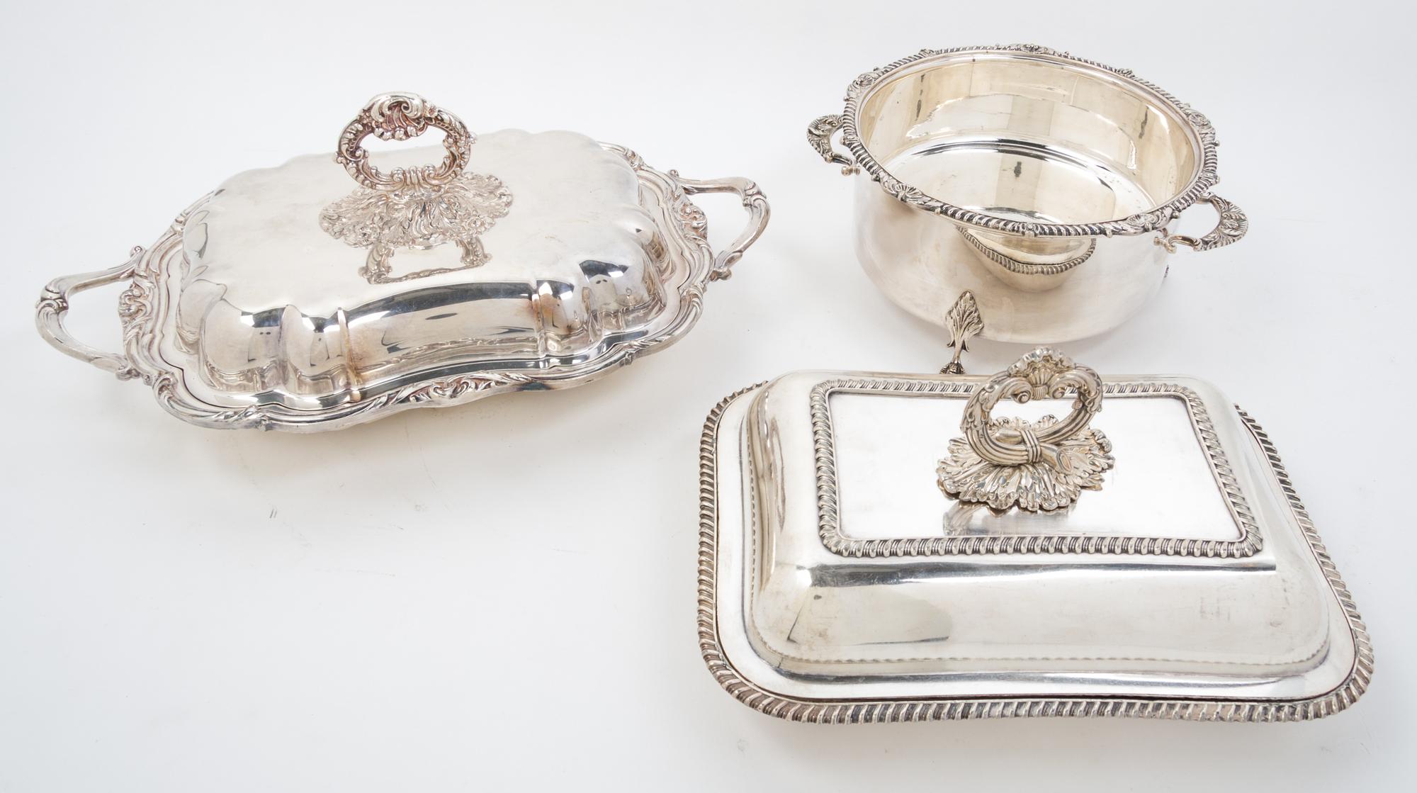 A Collection of American and English Silver-plate Articles, 20th Century, comprising a rectangular covered dish, two bowls, a silver-pl