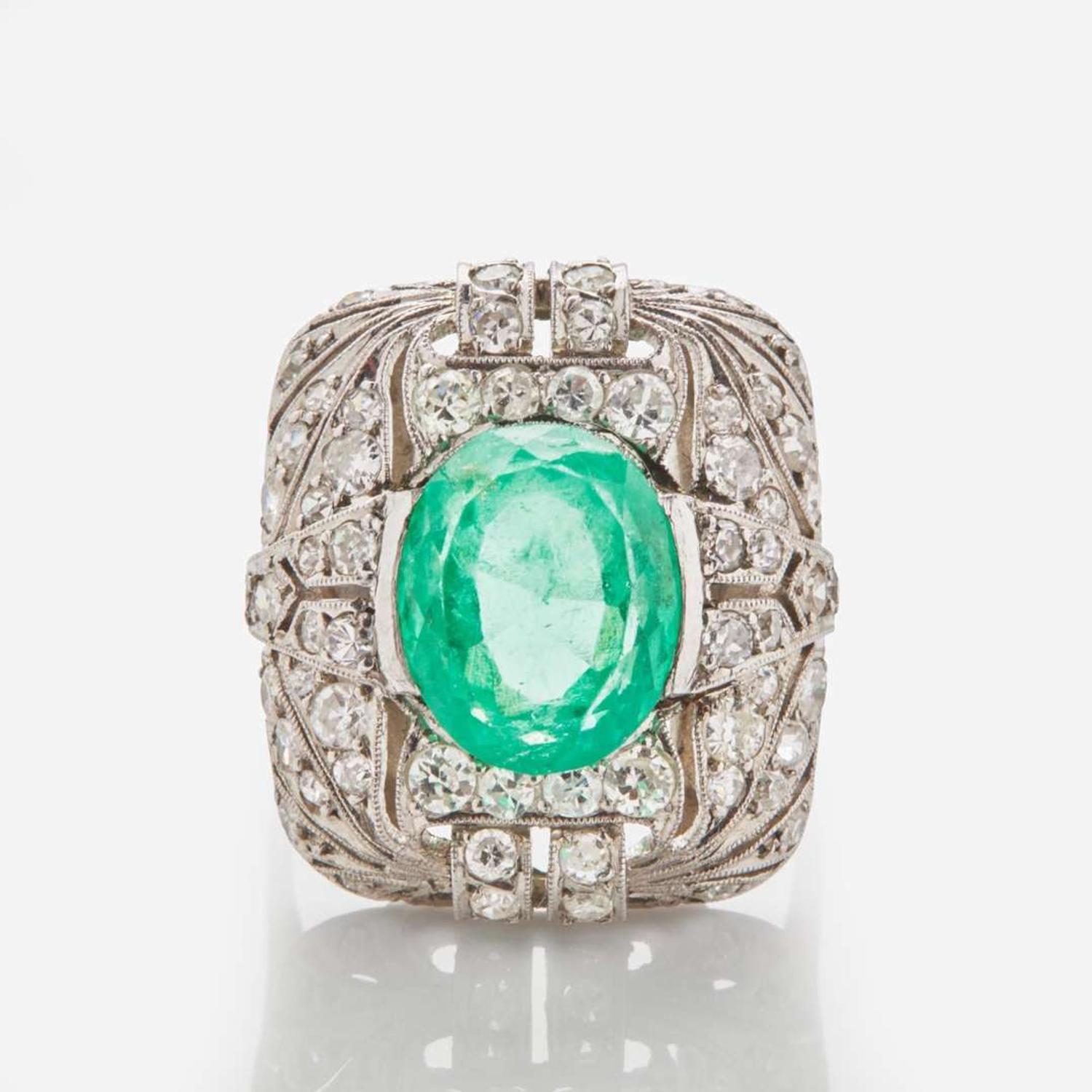 An Art Deco Columbian Emerald Diamond Ring c. 1920 GIA Certified
