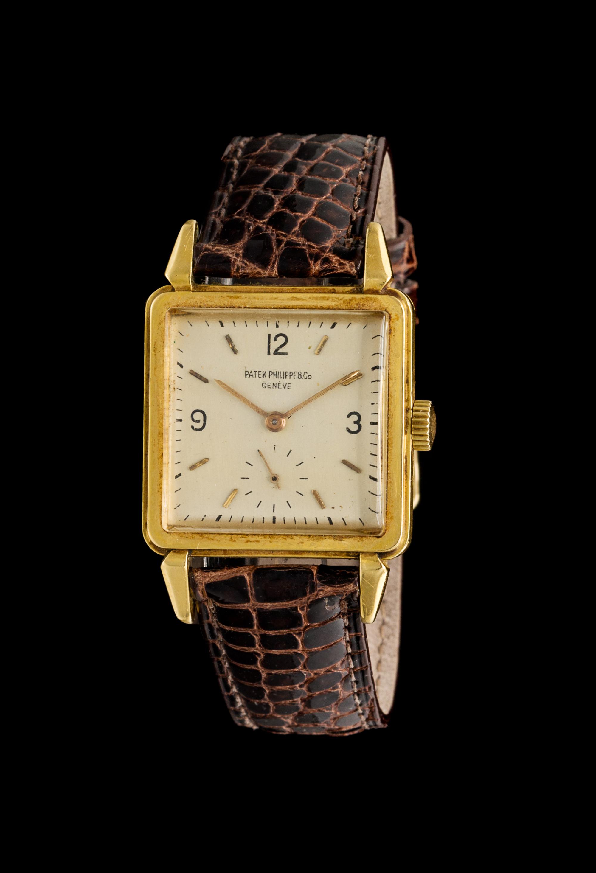 An 18 Karat Yellow Gold Ref. 2422 Wristwatch, Patek Philippe,