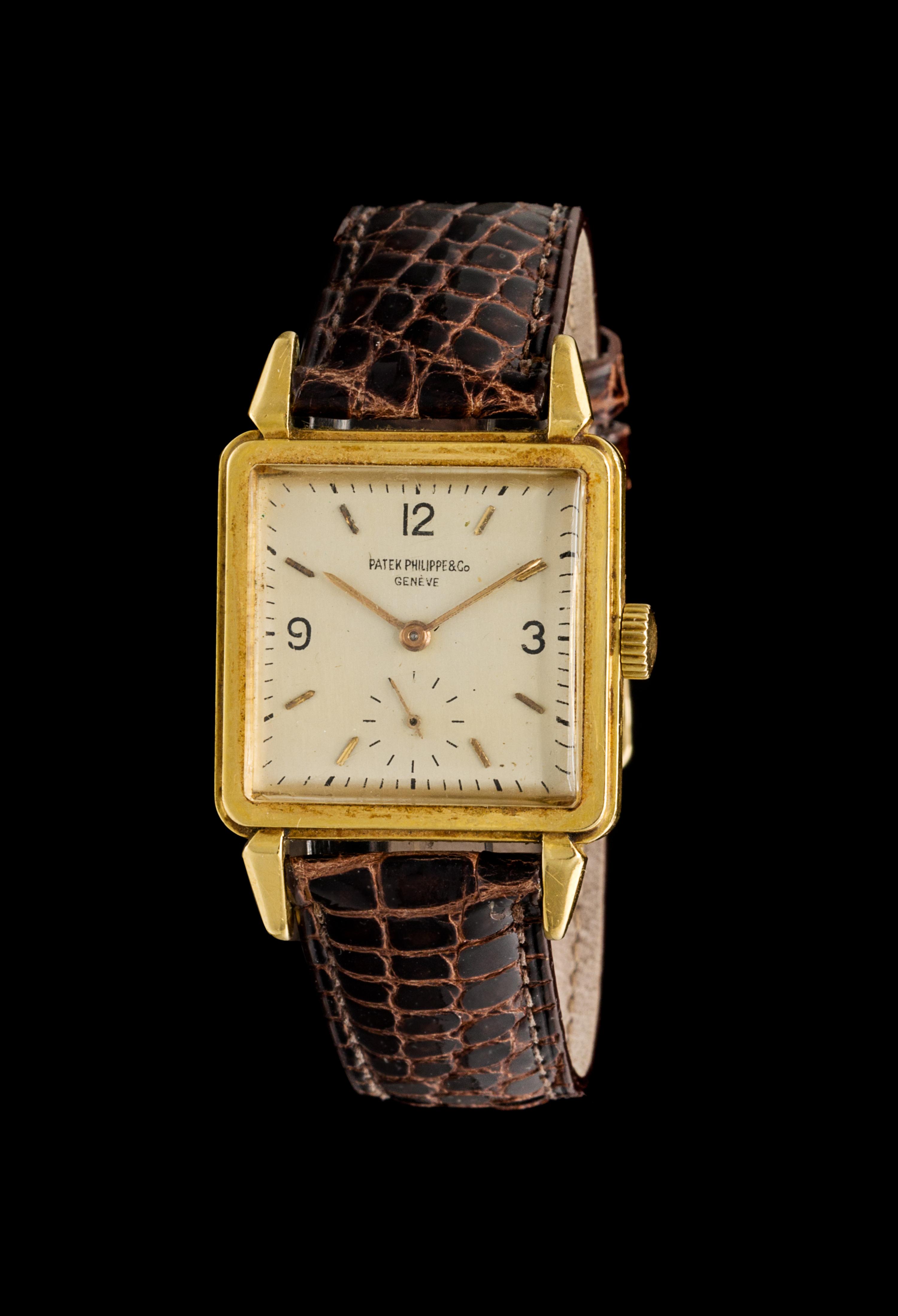 An 18 Karat Yellow Gold Ref. 2422 Wristwatch, Patek Philippe,