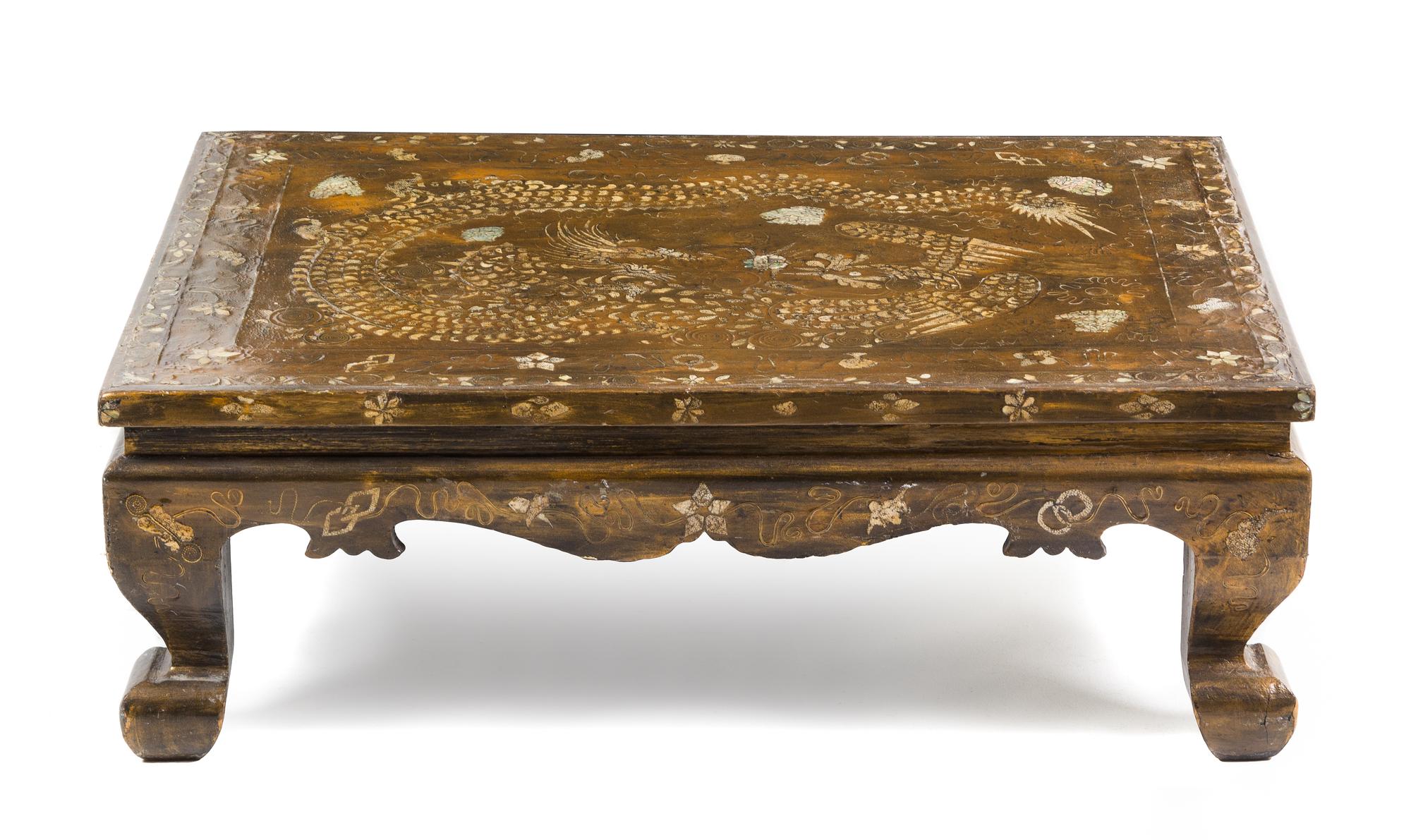 A Mother-of-Pearl, Shagreen and Tortoiseshell Inlaid Brown Lacquered Wood Chow Table Height 13 x length 38 x depth 26 inches. — JOSEON DYNASTY, 18TH/19TH CENTURY