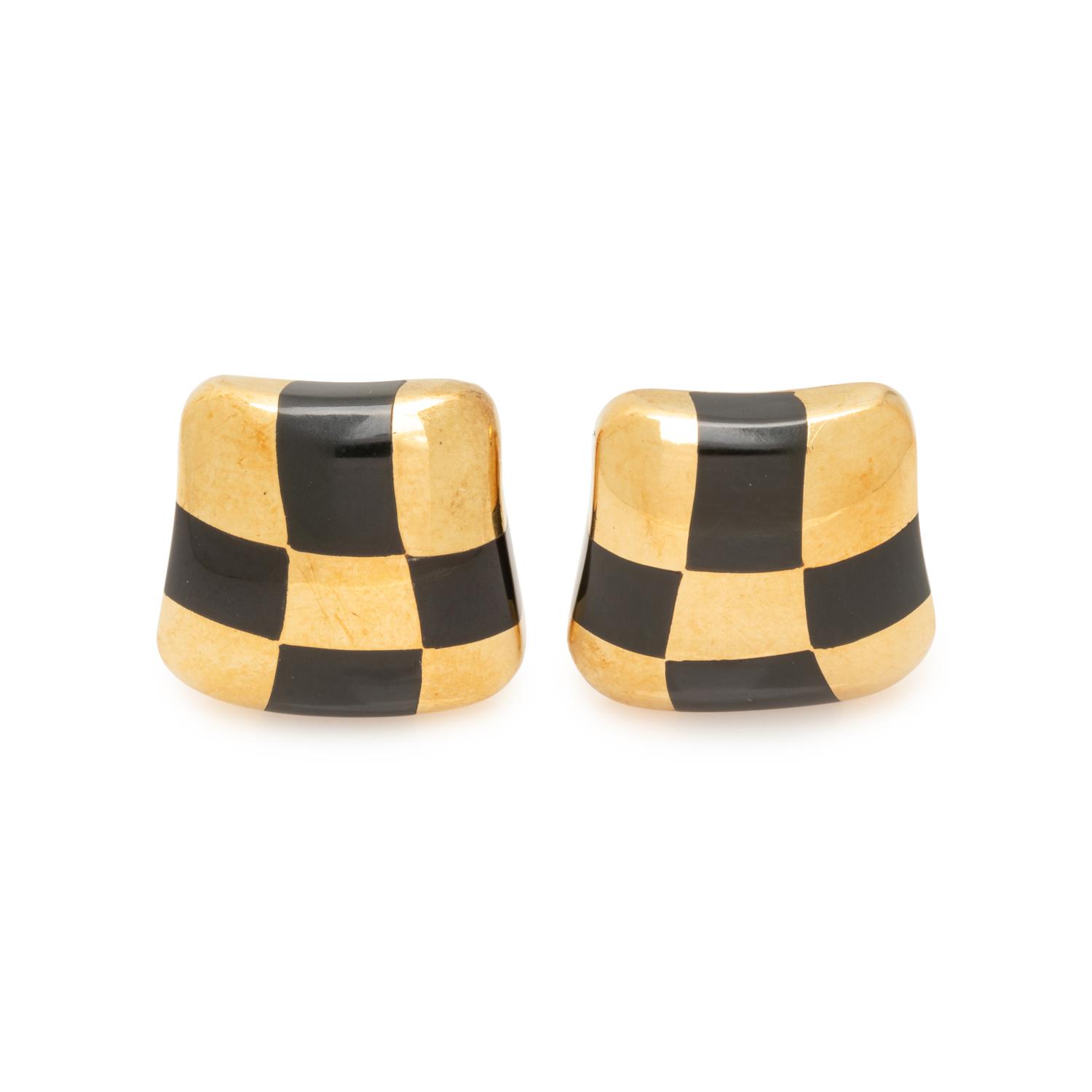 ANGELA CUMMINGS, YELLOW GOLD AND BLACK JADE EARCLIPS