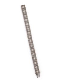 WHITE GOLD AND DIAMOND BRACELET