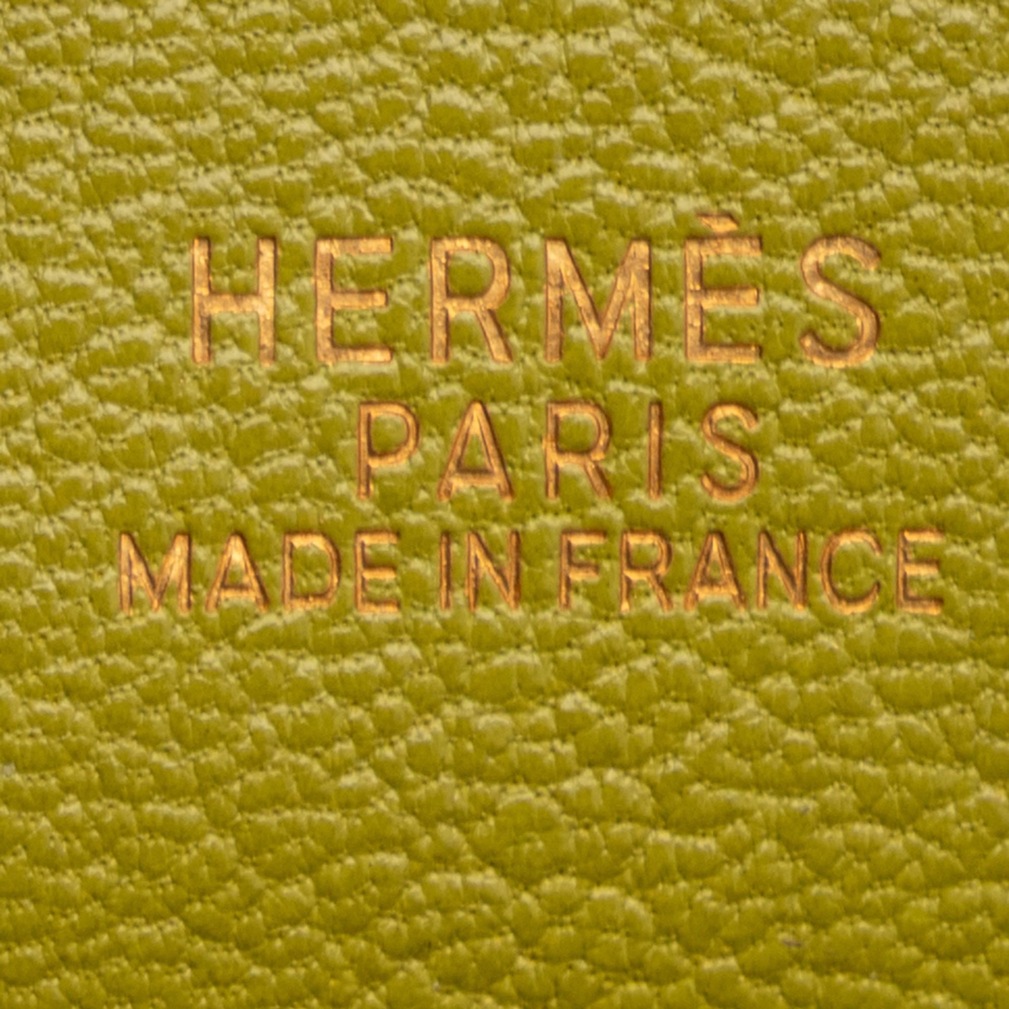 Hermès, Plume 28 in Vert Anis Ostrich