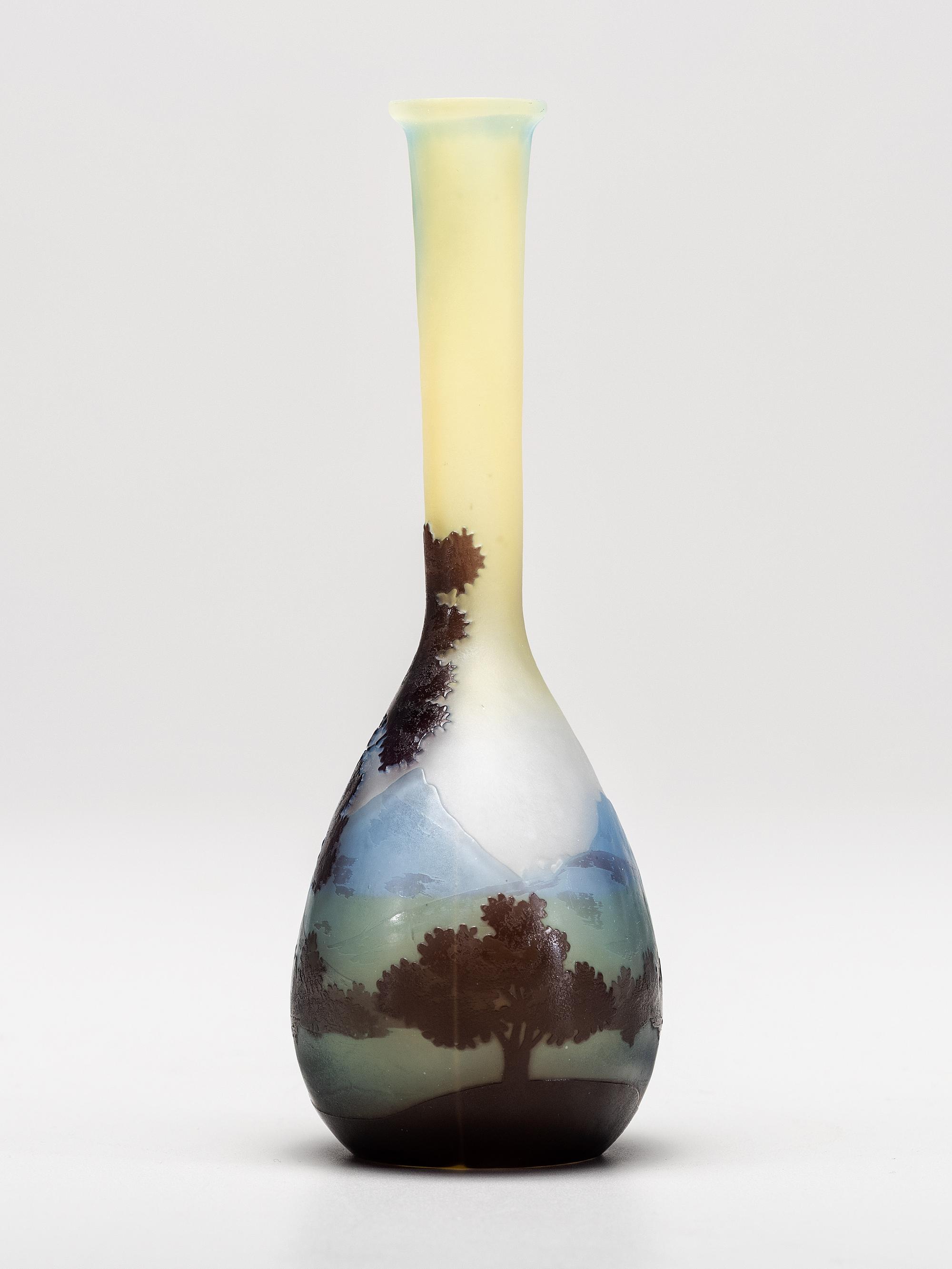 Scenic Banjo Vase
