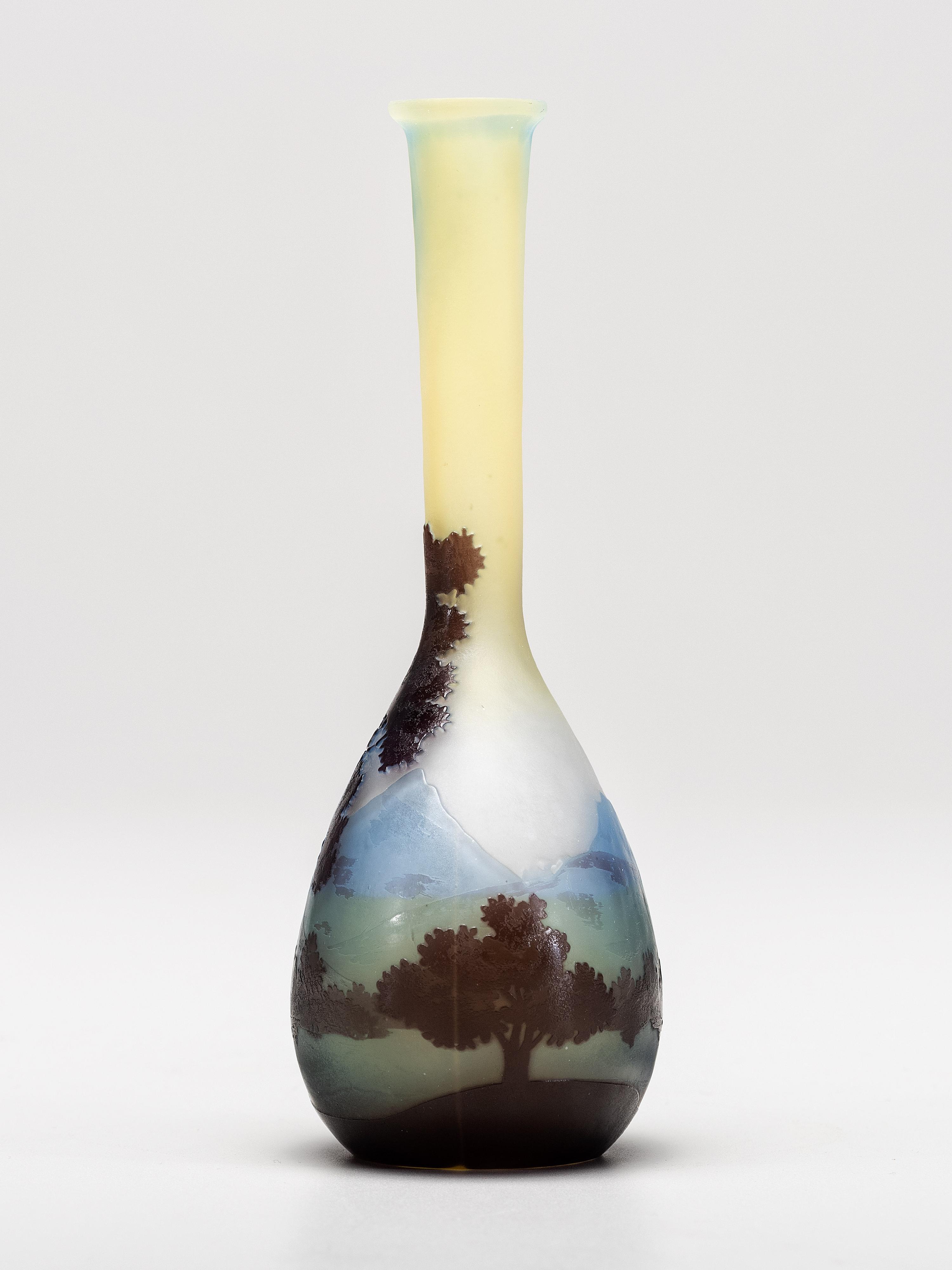 Scenic Banjo Vase