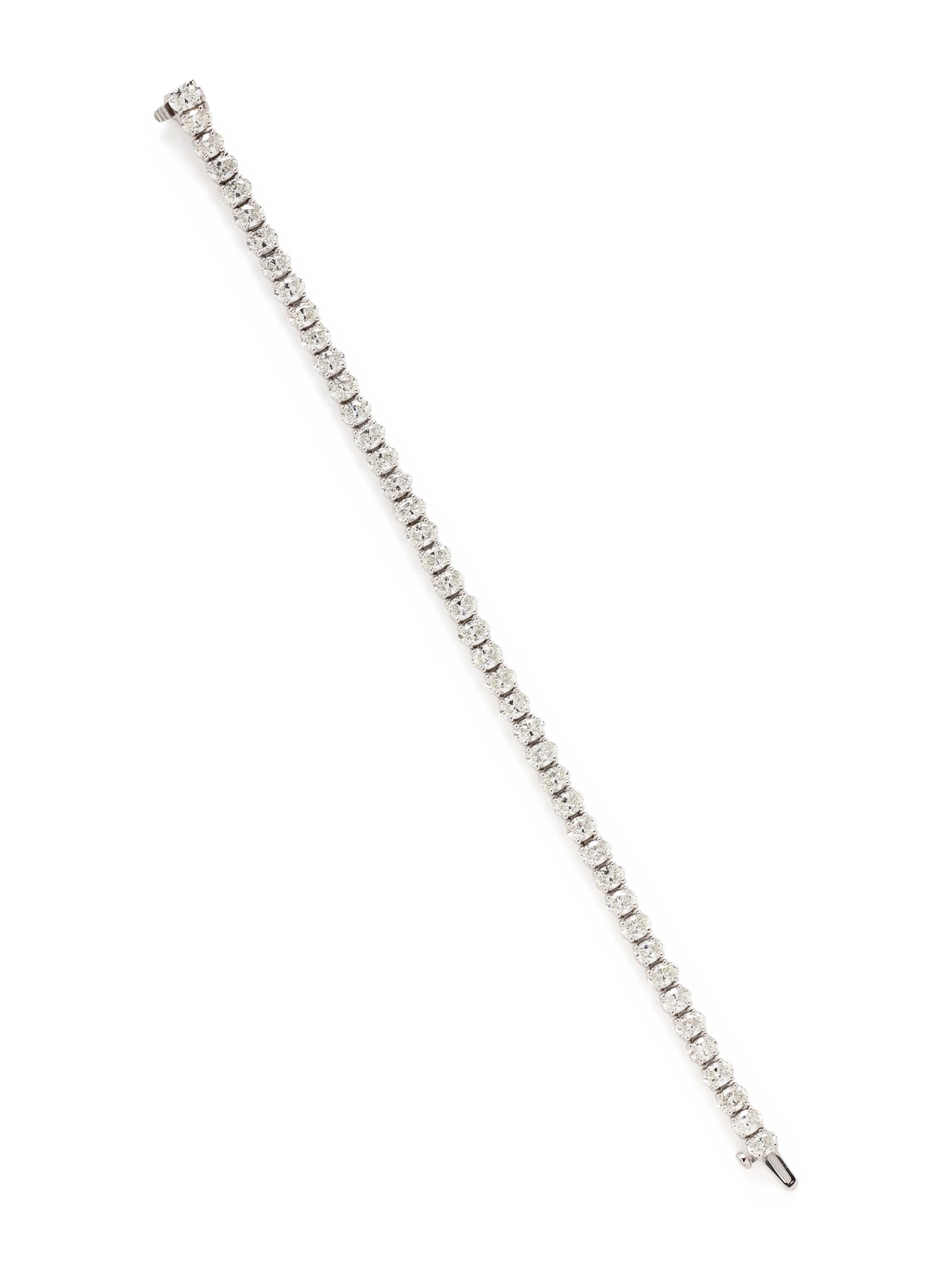 OVAL CUT DIAMOND BRACELET