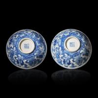 A Pair of Chinese Blue and White "Immortals" Bowls, Qianlong Marks, Possibly Guangxu Period — 或爲清光緒 青花八仙圖碗一對