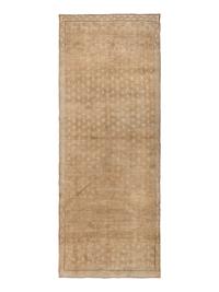 An Oushak "Corridor" Carpet