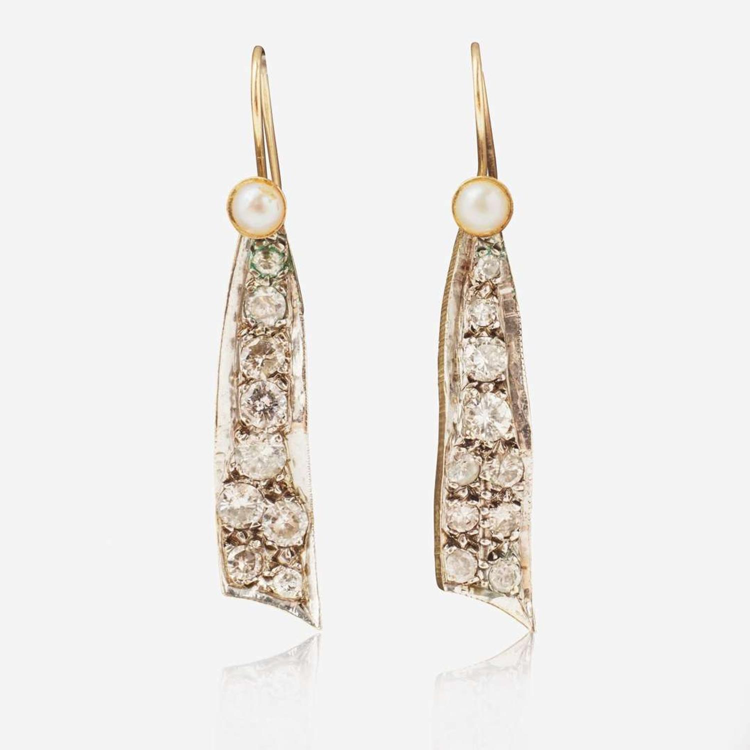 A Set of Pearl and Diamond Necklace and Earrings