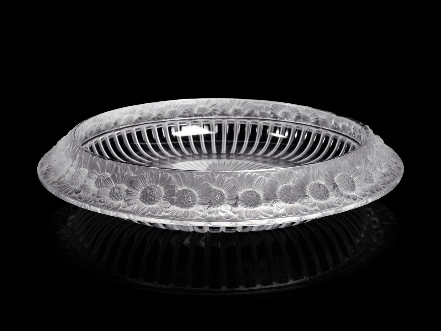 A Lalique Marguerites Bowl