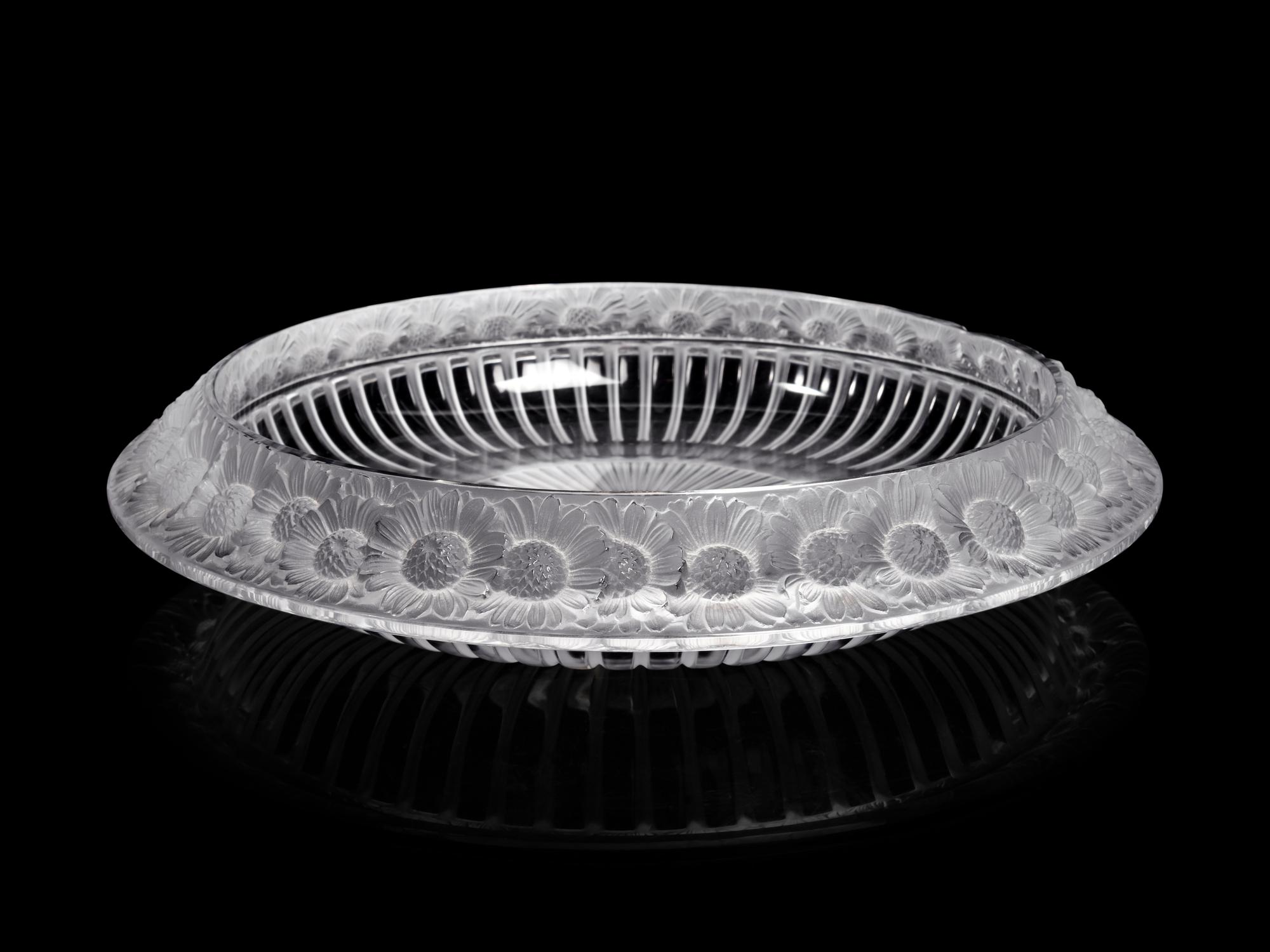 A Lalique Marguerites Bowl