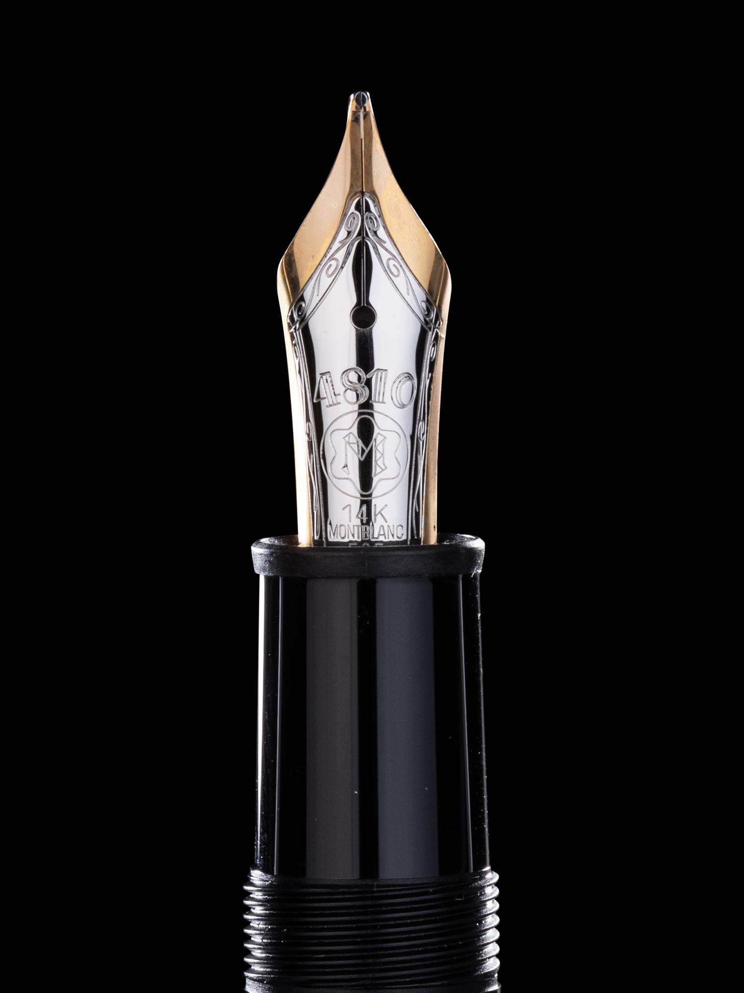 Montblanc: Traveller Meisterstuck Fountain Pen with Leather Travel Case