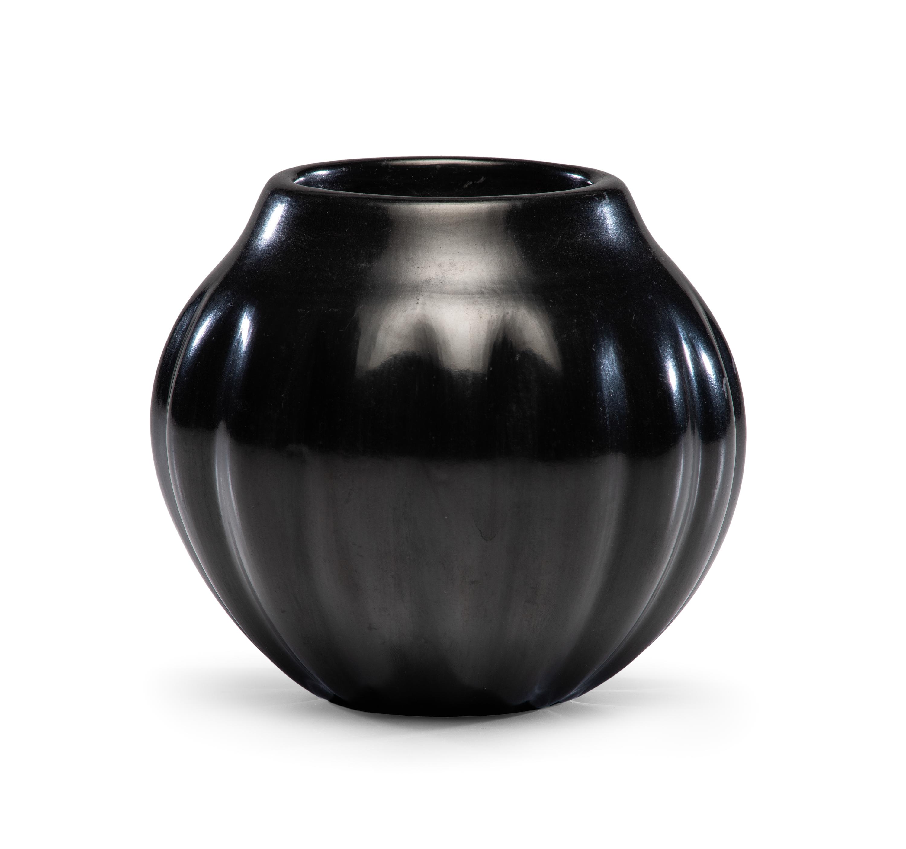 Blackware Pottery Melon Jar Lot is located and will ship from Cincinnati, Ohio.