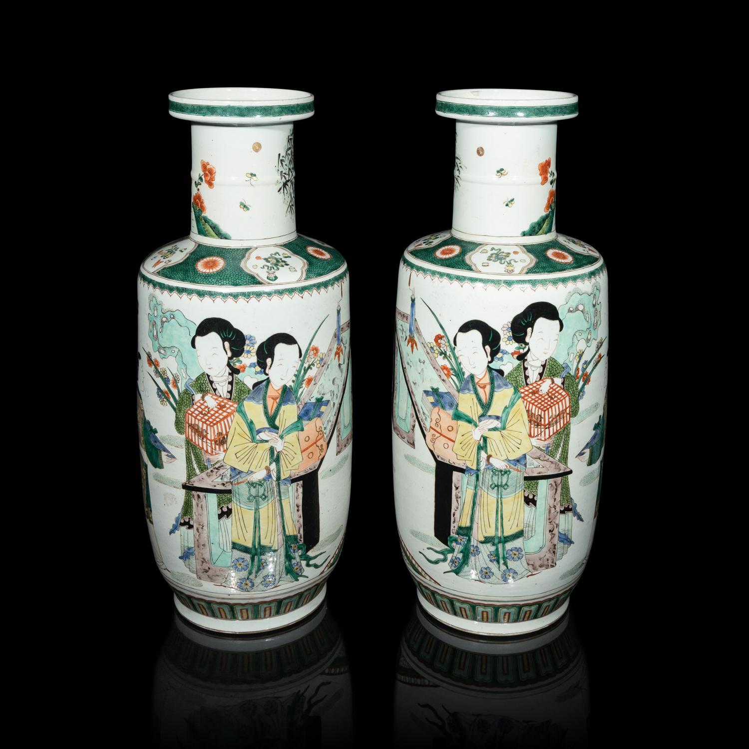 A Pair of Chinese Famille Verte Rouleau 'Ladies' Vases, 20th Century — 近代 五彩美人图棒槌瓶一对