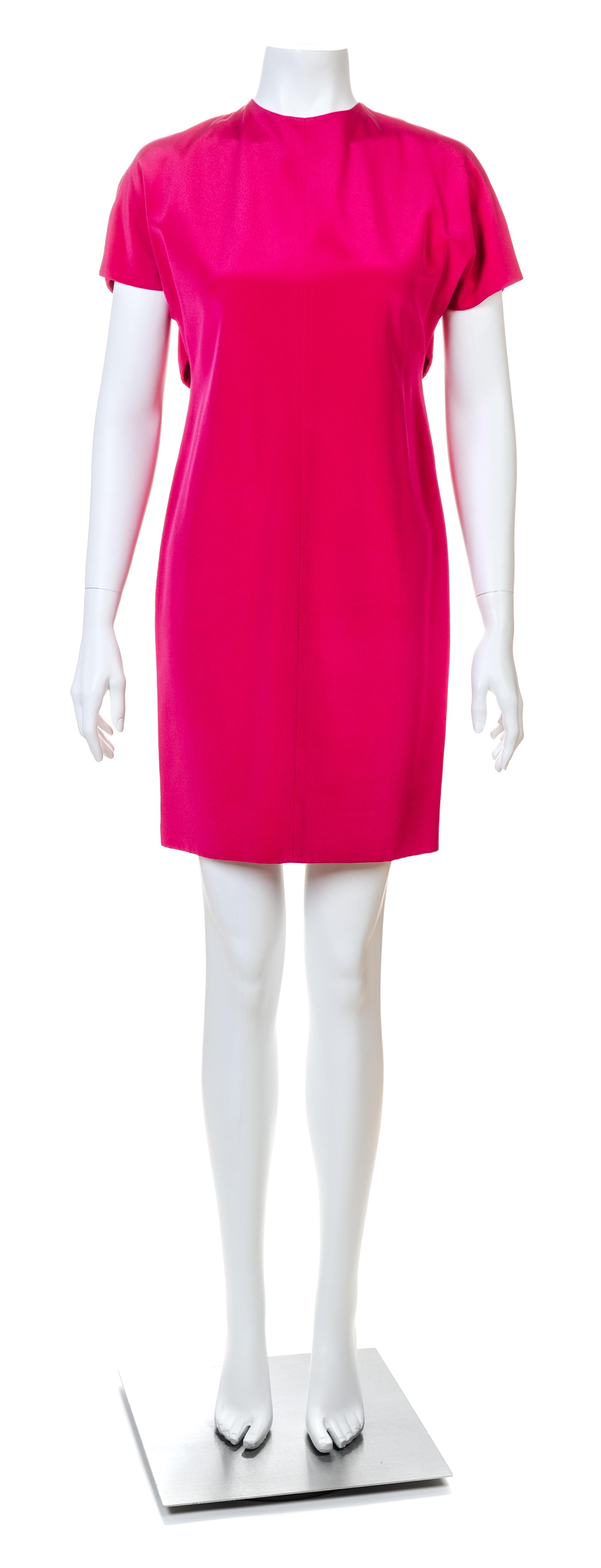 A Gianfranco Ferre Pink Silk Dress, Size 42.