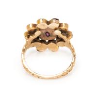 COLLECTION OF ANTIQUE JEWELRY