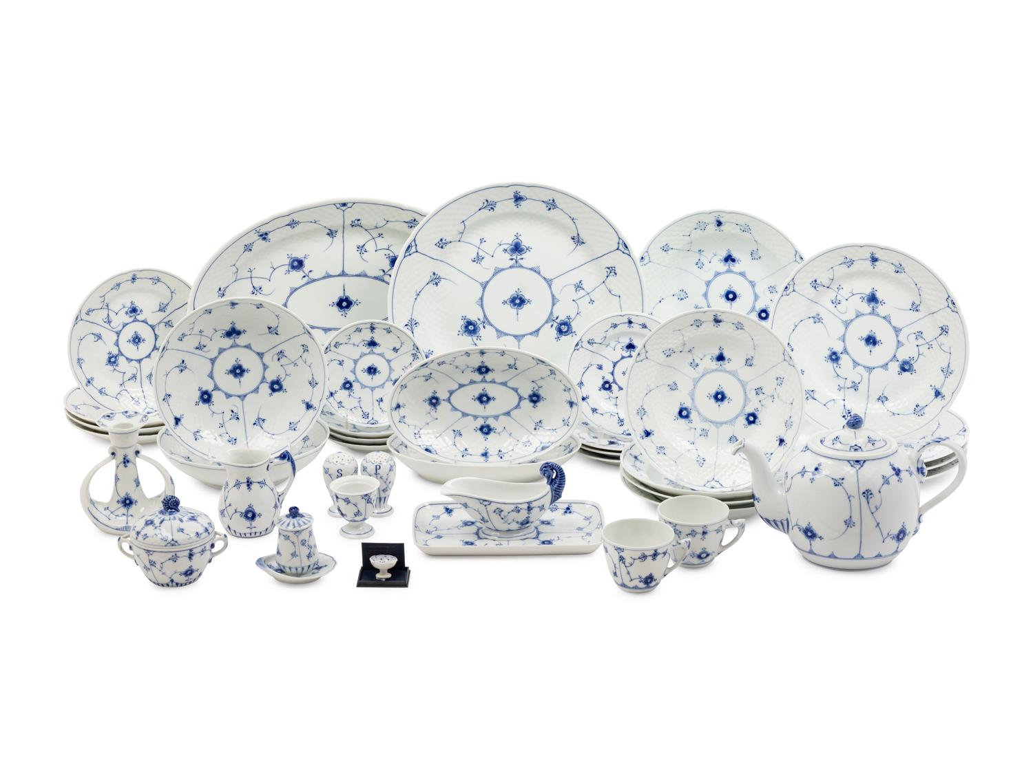 A Bing & Grondahl Porcelain Dinner Service