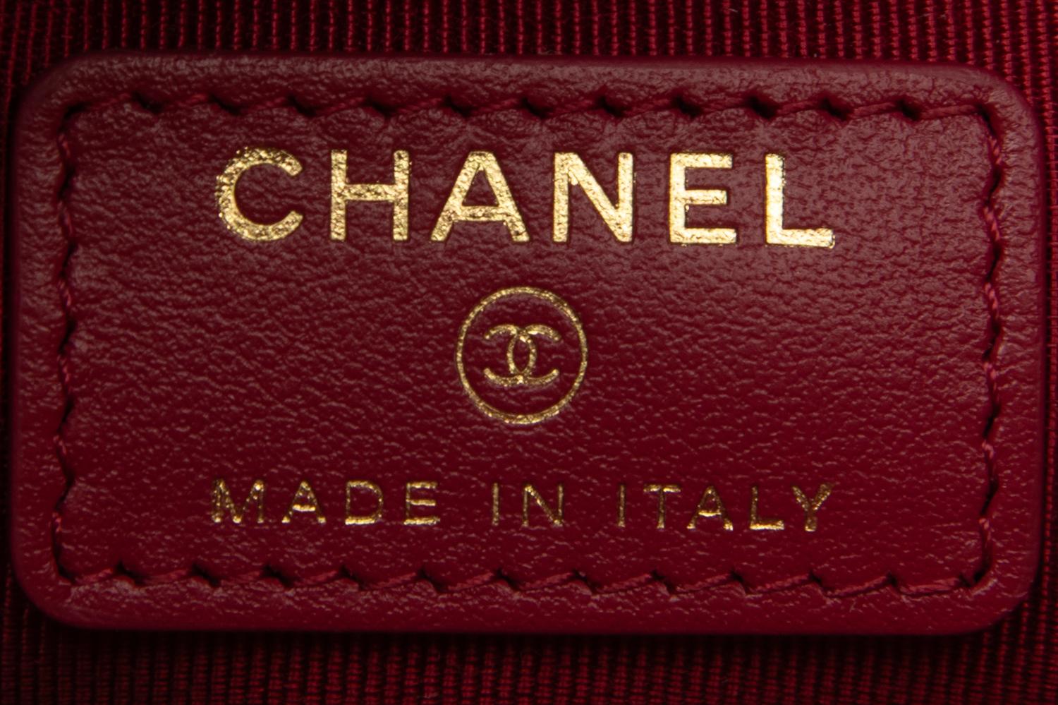 Chanel CC Clutch in Black Lambskin, 2019