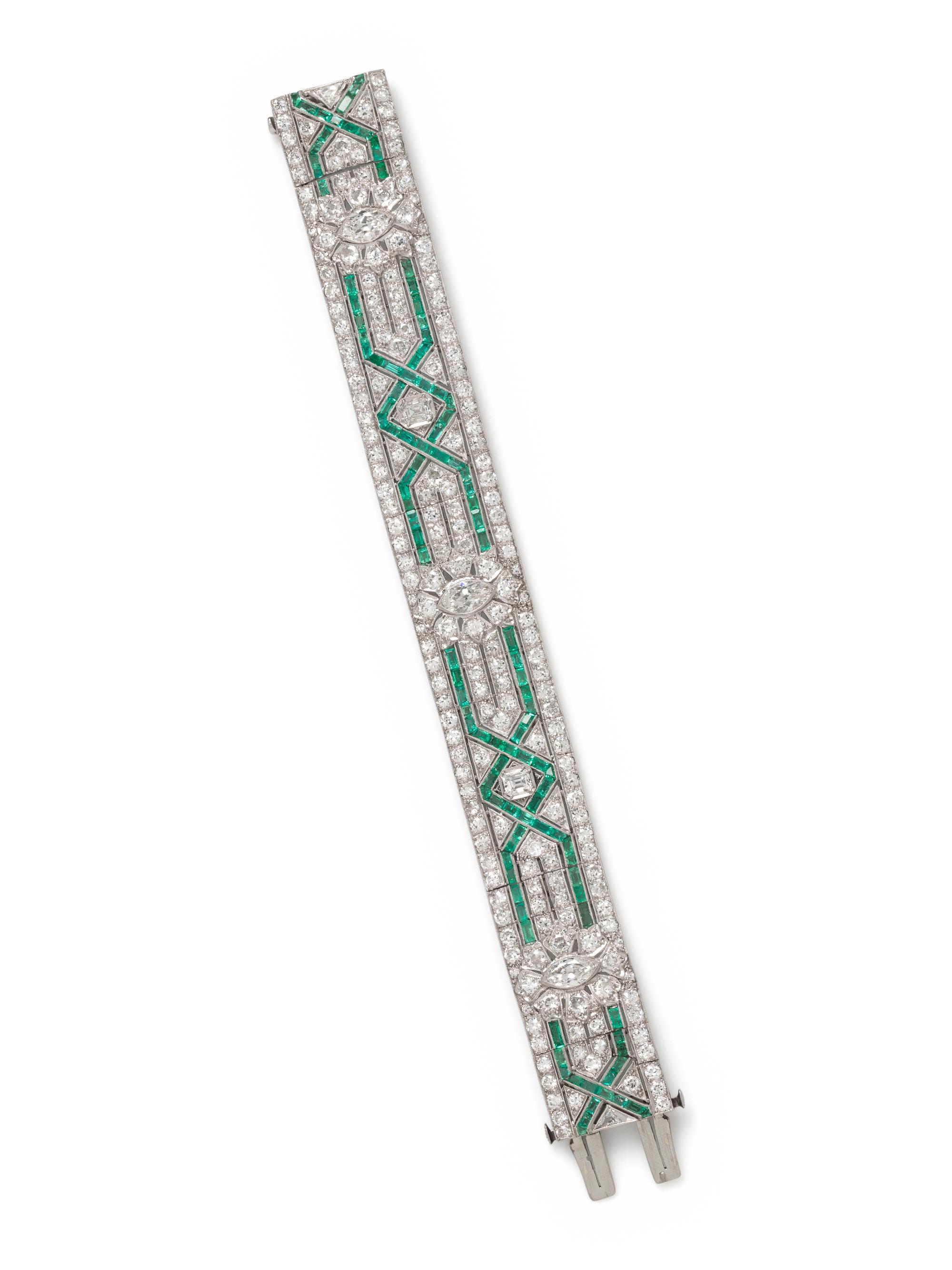 ART DECO, DIAMOND AND EMERALD BRACELET