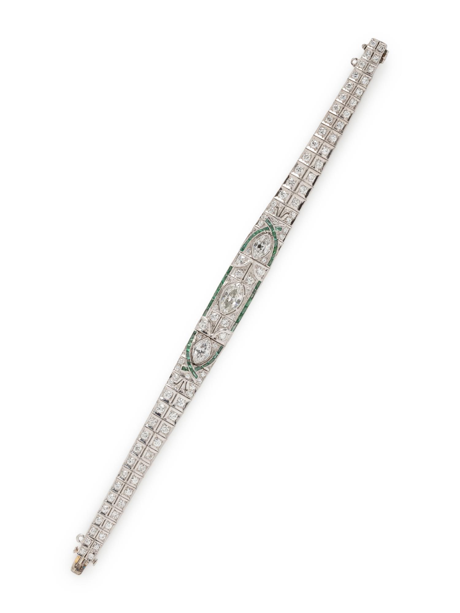 ART DECO, DIAMOND AND EMERALD BRACELET