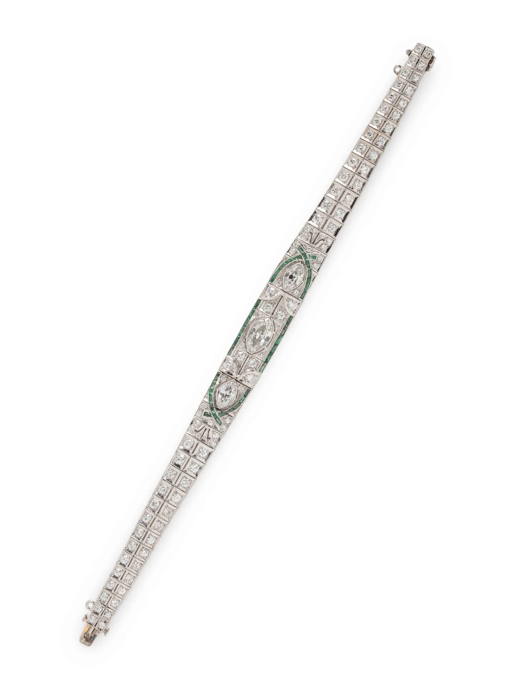 ART DECO, DIAMOND AND EMERALD BRACELET