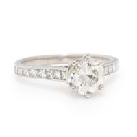DIAMOND AND PLATINUM RING