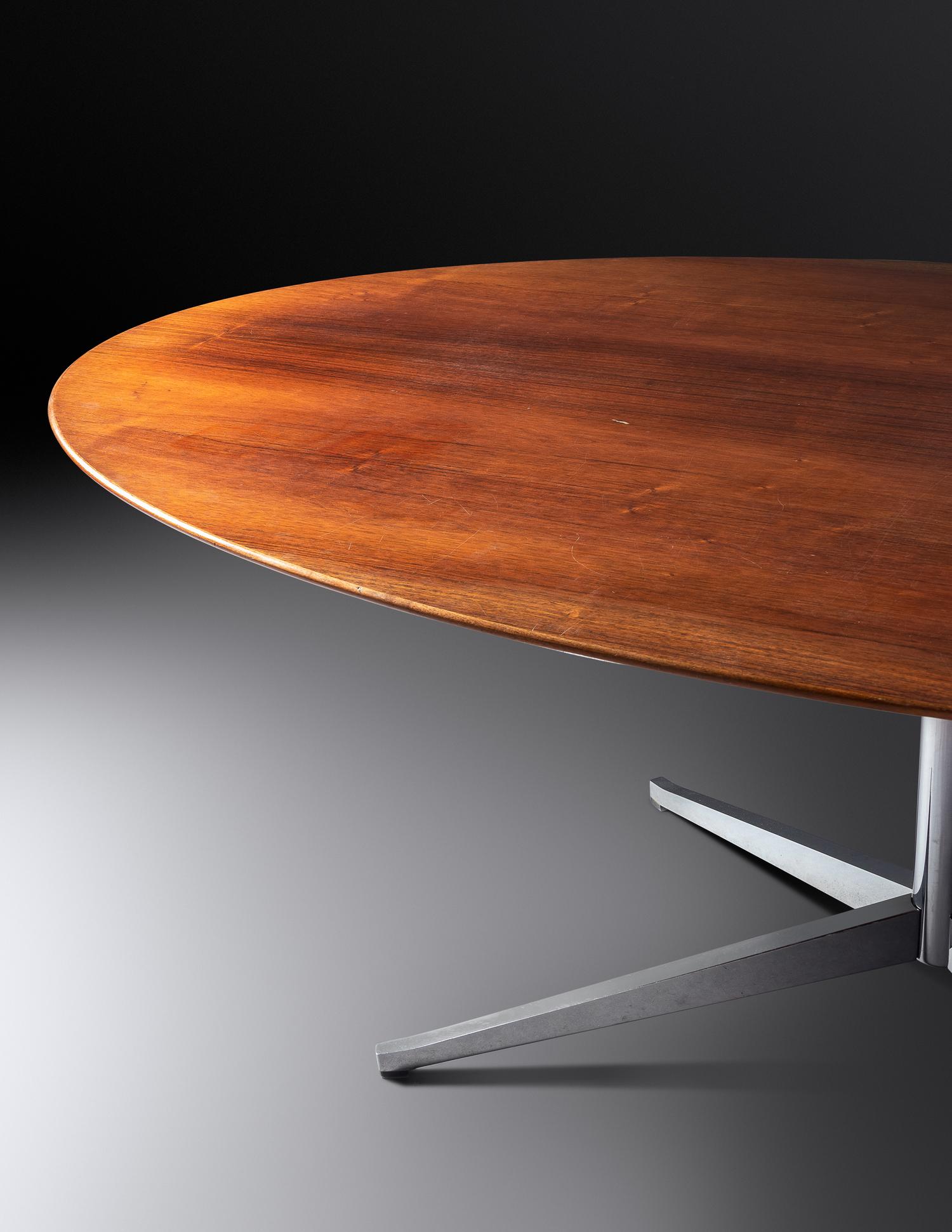 Oval Dining Table Knoll Associates, USA