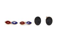 TWO PAIRS OF YELLOW GOLD CUFFLINKS