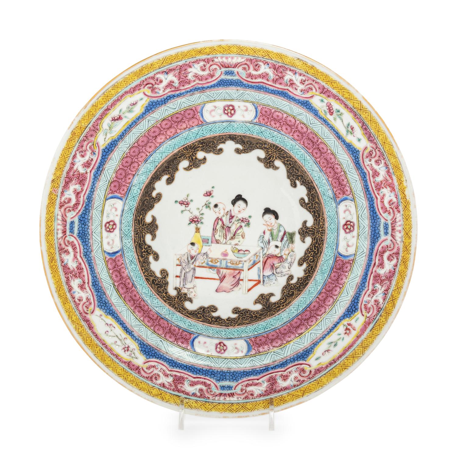 A Chinese Famille Rose Porcelain Plate