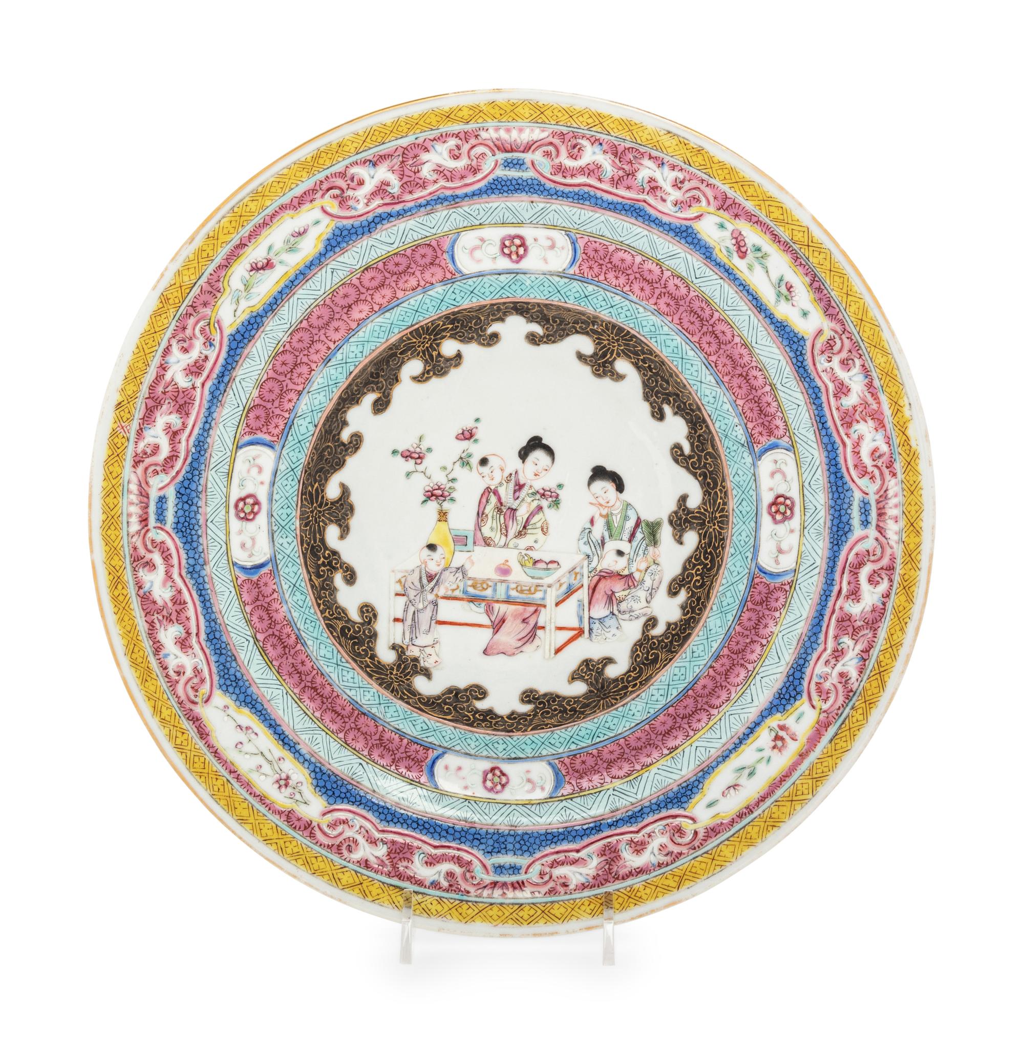 A Chinese Famille Rose Porcelain Plate