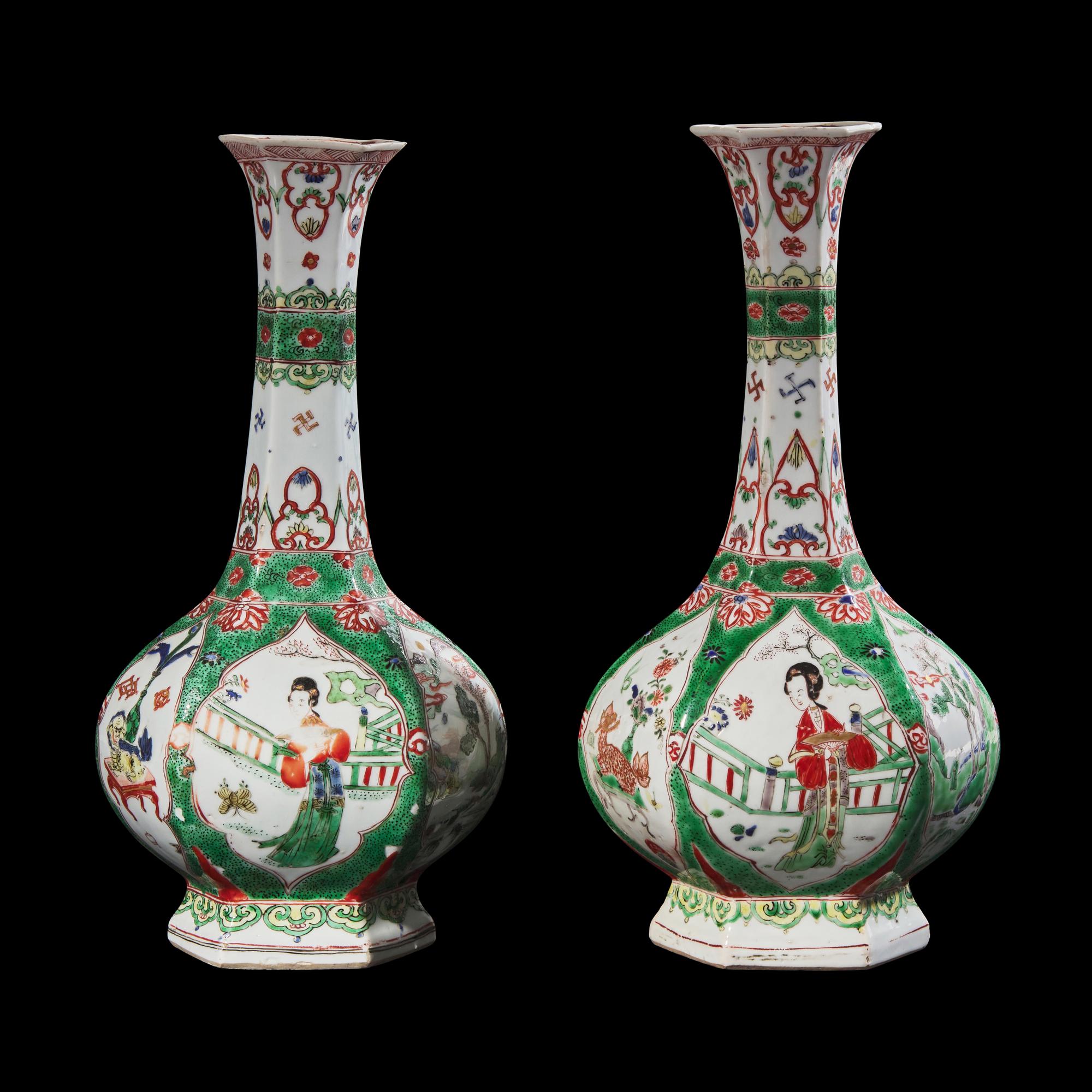 An Associated Pair of Chinese Famille Verte Porcelain Bottle Vases, Kangxi Period 清康熙 五彩仕女圖六方賞瓶兩件