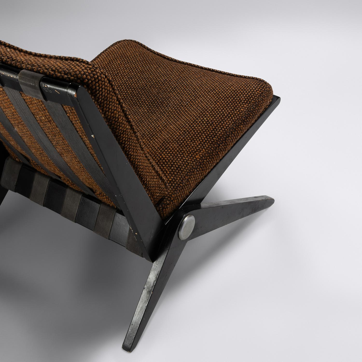 Pair of 'Scissor' Lounge Chairs Knoll, USA