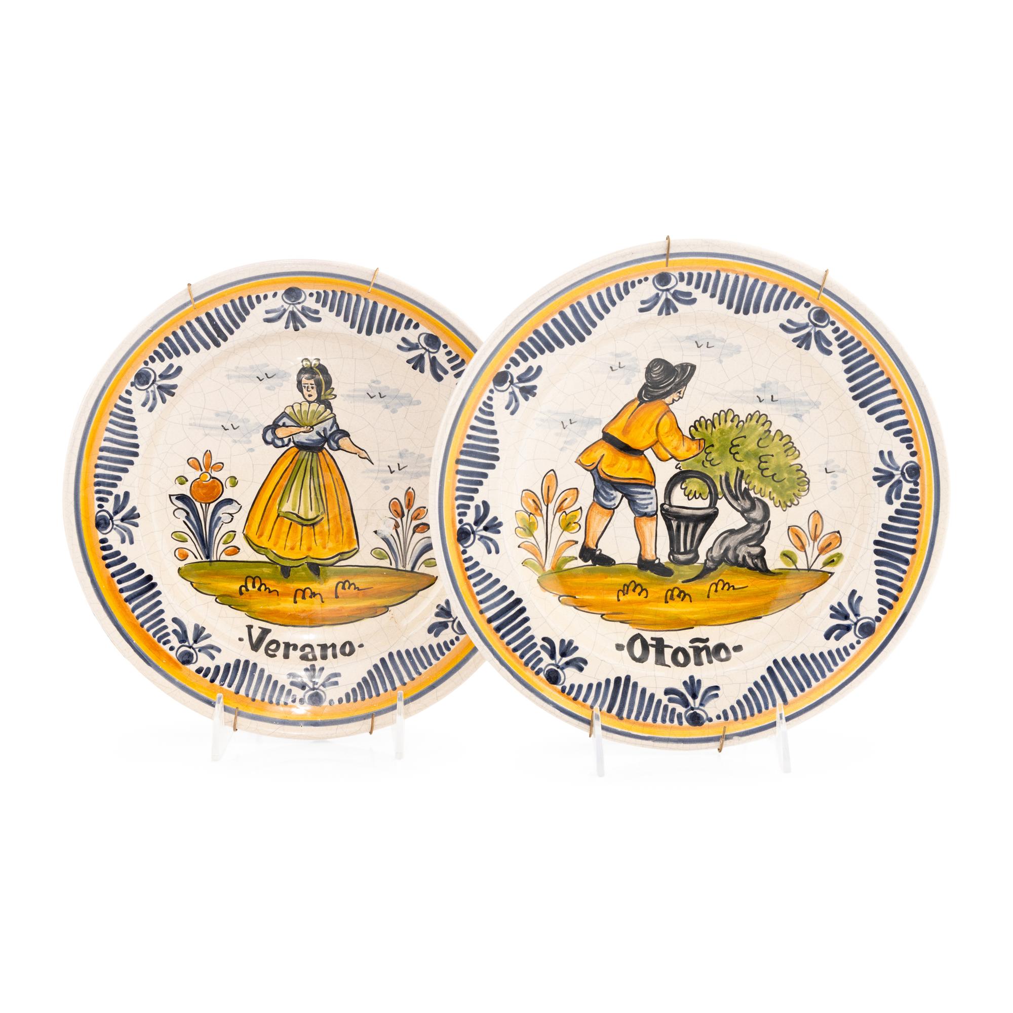 A Spanish Majolica Charger and Four Cabinet Plates