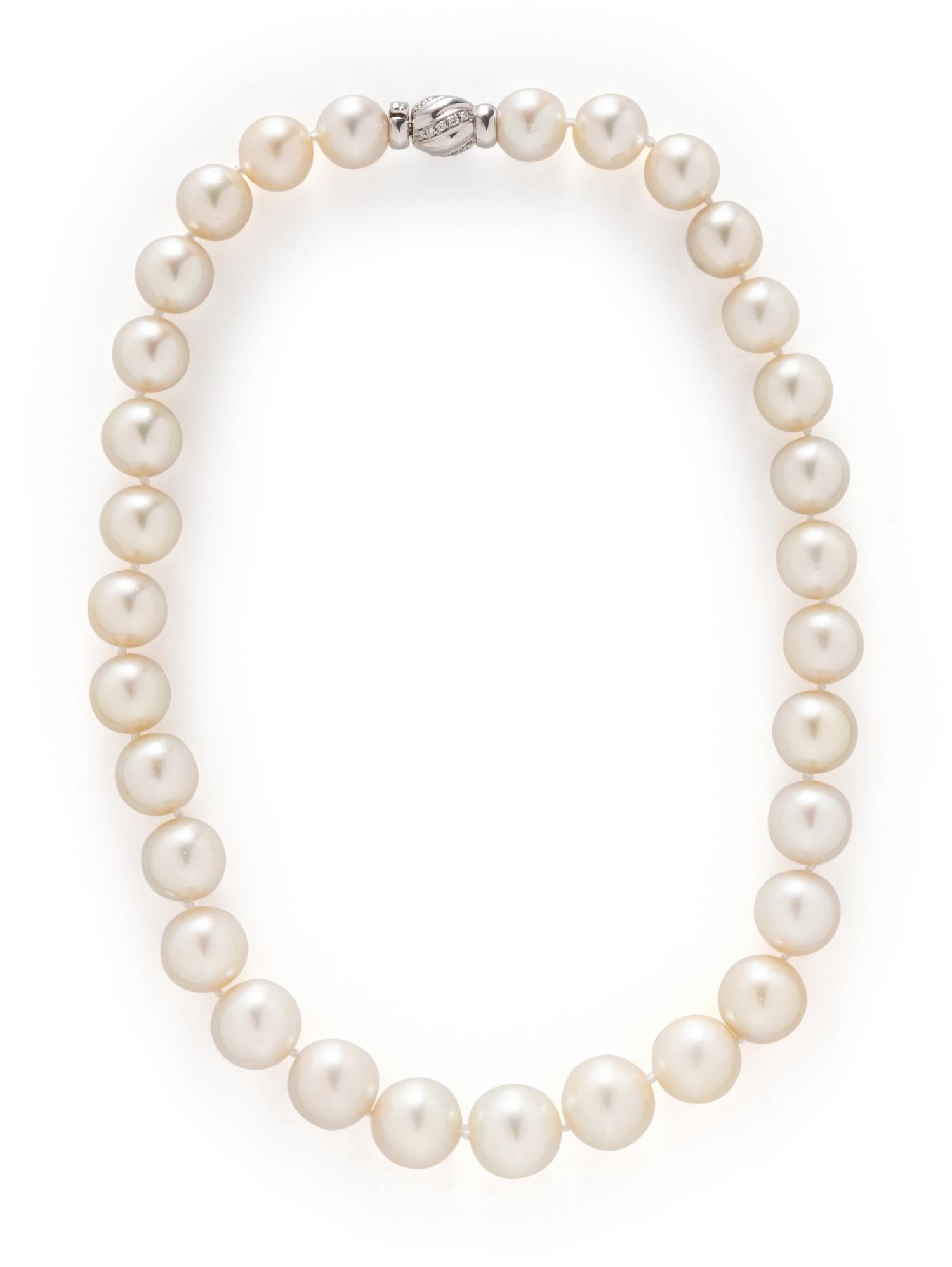 CULTURED SOUTH SEA PEARL AND DIAMOND NECKLACE
