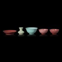 A Group of Five Chinese Monochrome Glazed Porcelain Wares — 單色釉瓷器一組五件