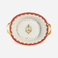 A Chinese Export porcelain fruit basket & stand circa 1785