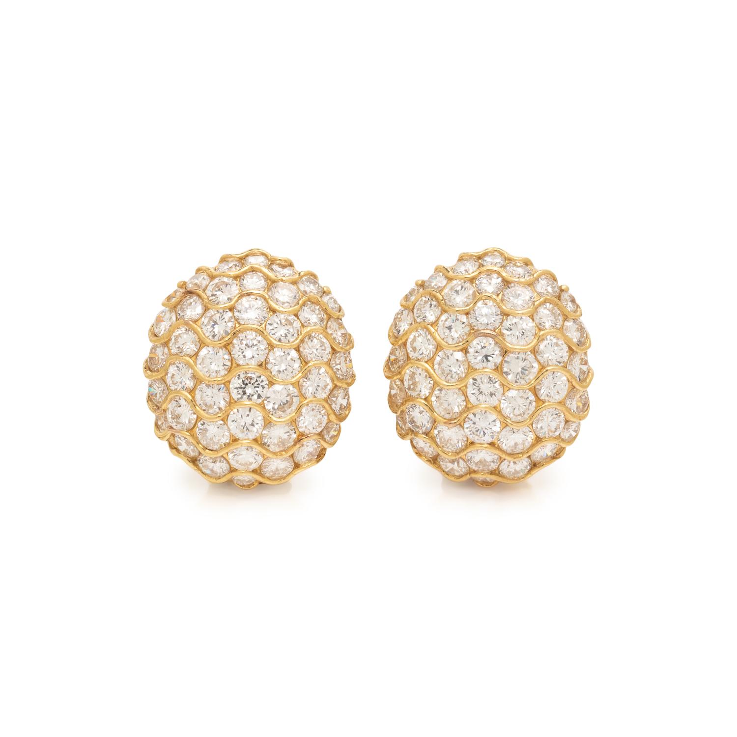 YELLOW GOLD AND DIAMOND CLIP EARRINGS