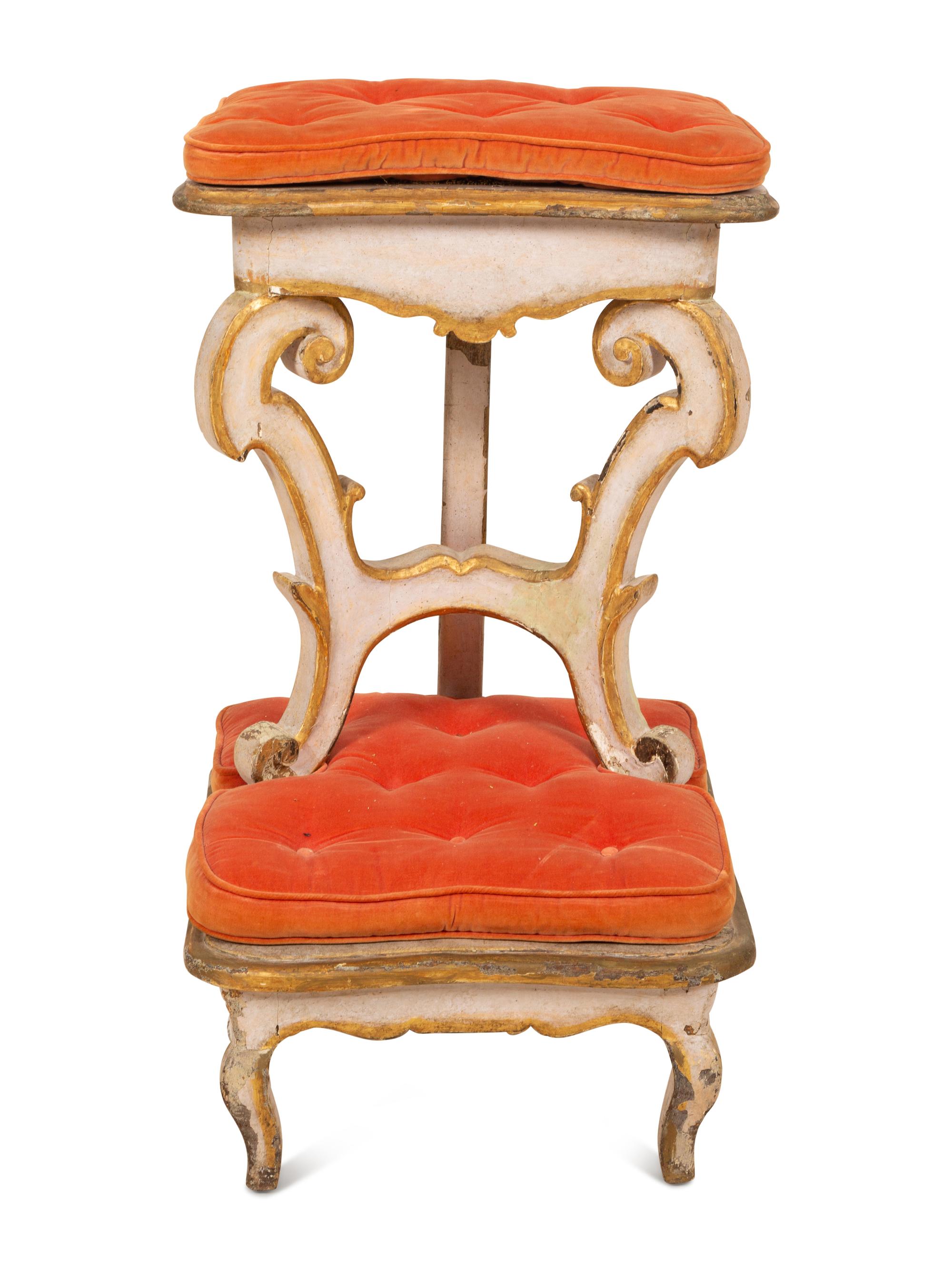 An Italian Rococo Style Painted and Parcel Gilt Prie-Dieu