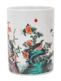 A Pair of Chinese Export Famille Verte Porcelain Plates and A Famille Verte Brushpot