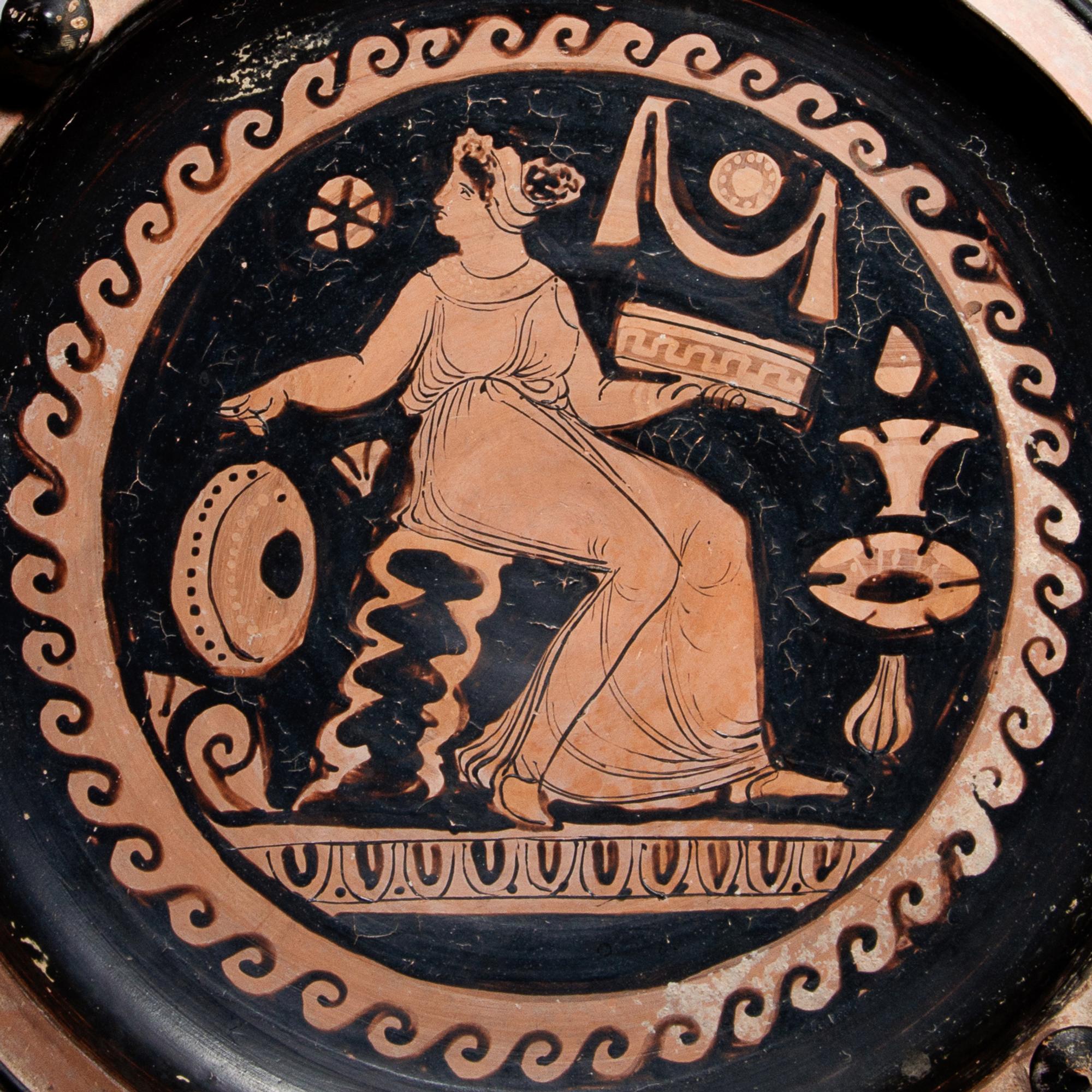 An Apulian Red-Figured Knob-Handled Patera