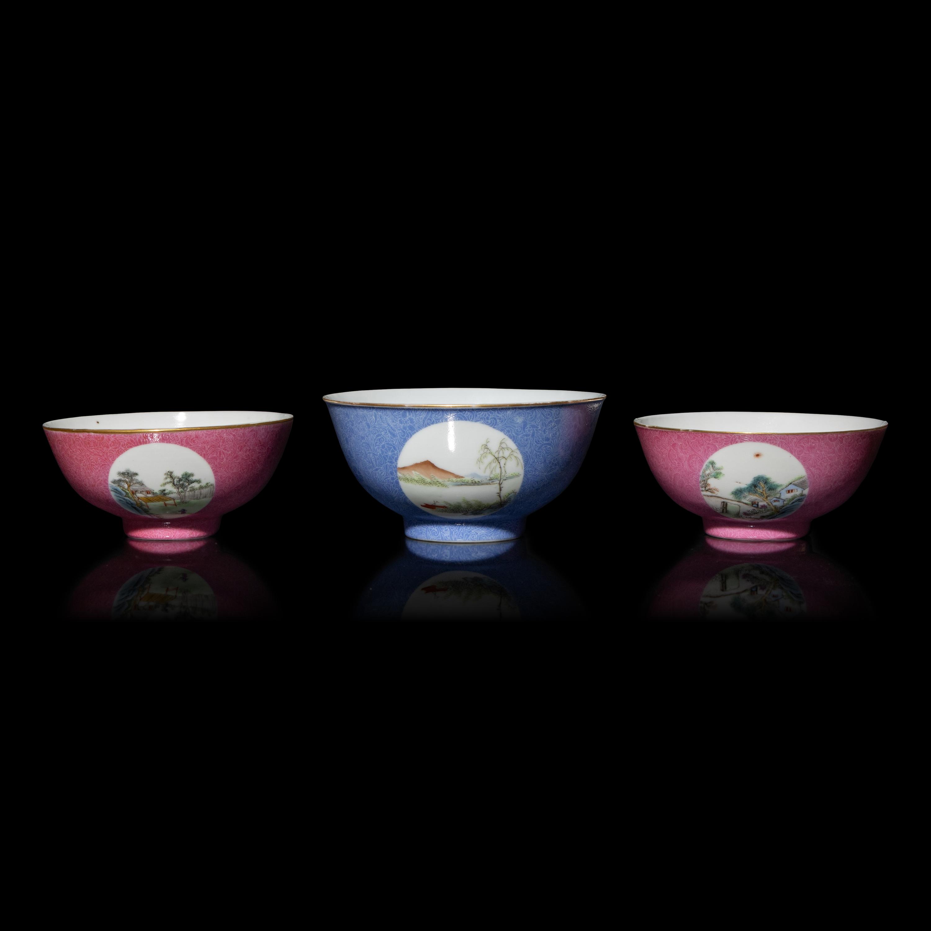Three Chinese Sgraffito Ground Famille Rose Porcelain 'Landscape' Bowls, Early 20th Century — 民國 軋道粉彩開光山水圖碗三件