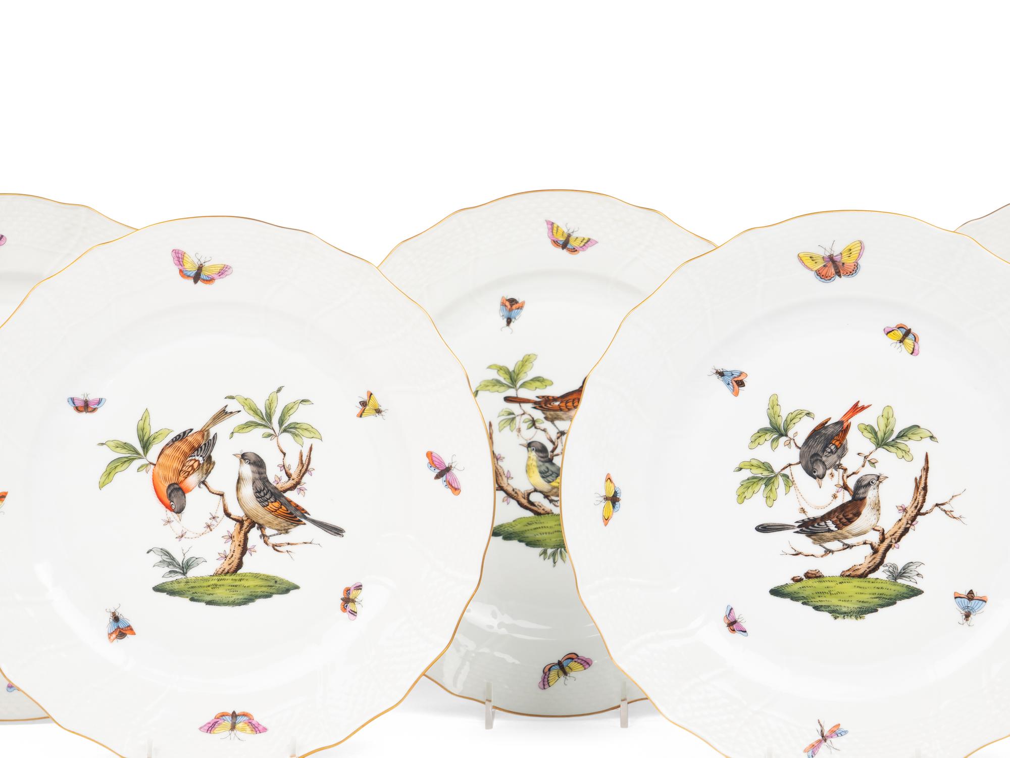 A Set of Five Herend Rothschild Bird Porcelain Dinner Plates