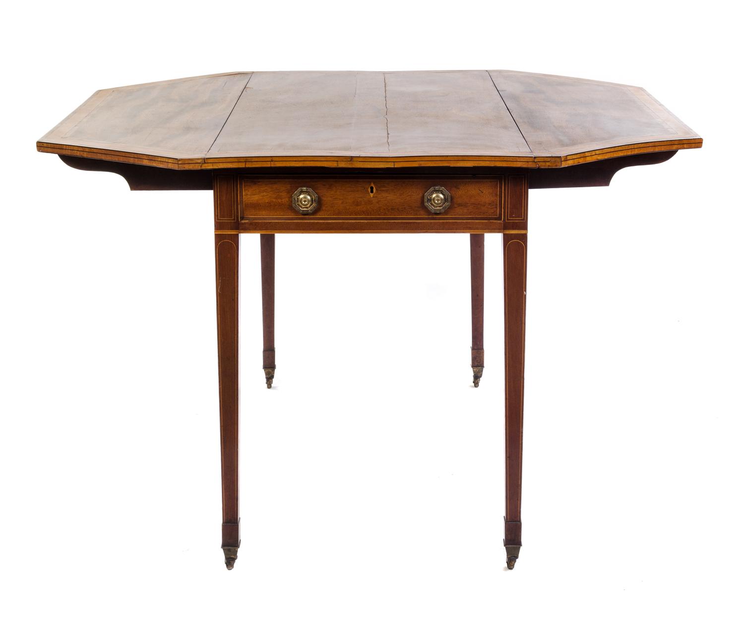 A George III Style Walnut Pembroke Table Height 27 3/4 x width 32 3/4 x depth 20 3/4 inches (closed). — 19TH CENTURY