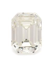 A Platinum, Yellow Gold and Diamond Ring, 7.90 dwts.